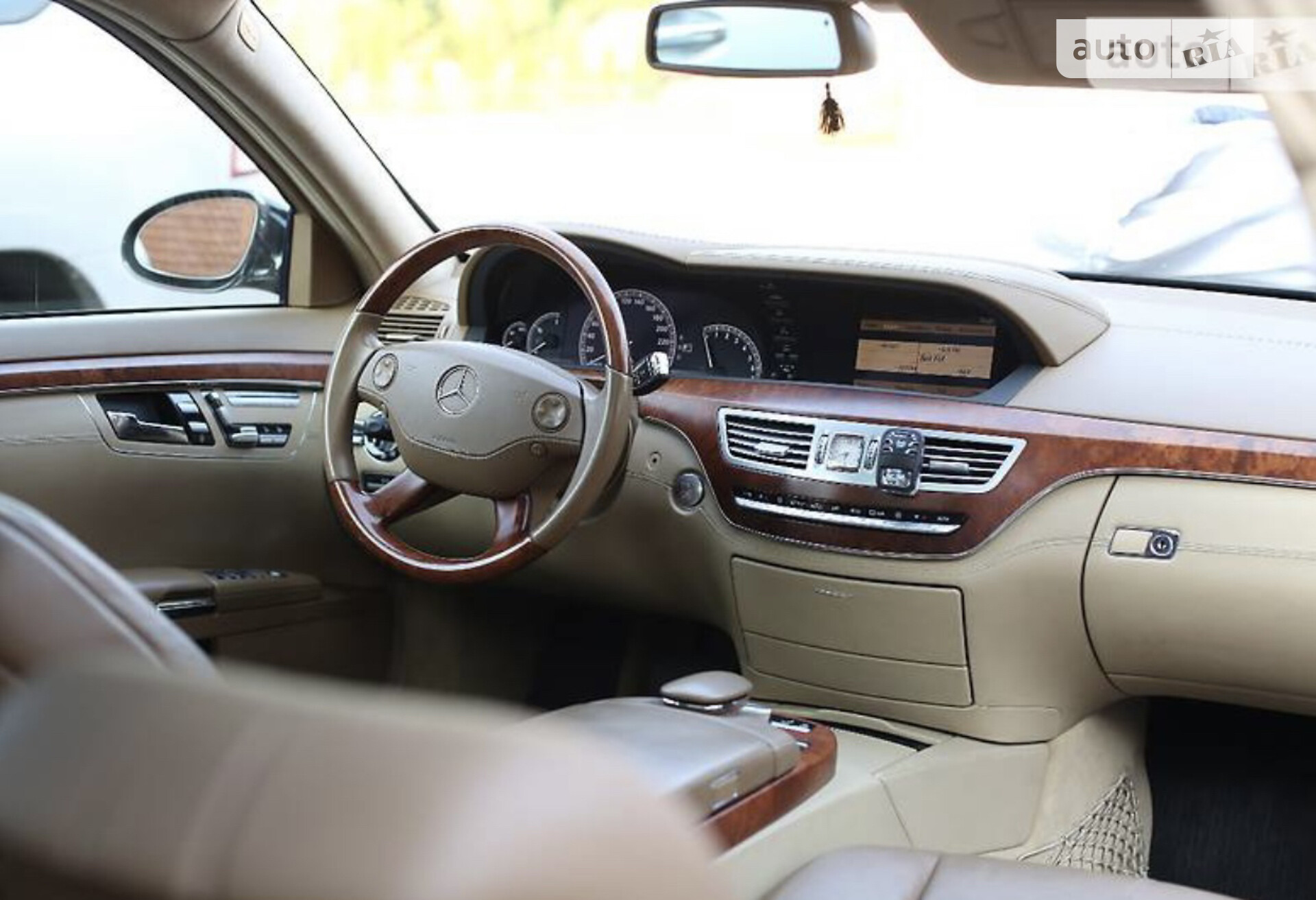 MERCEDES-BENZ S 500 2005