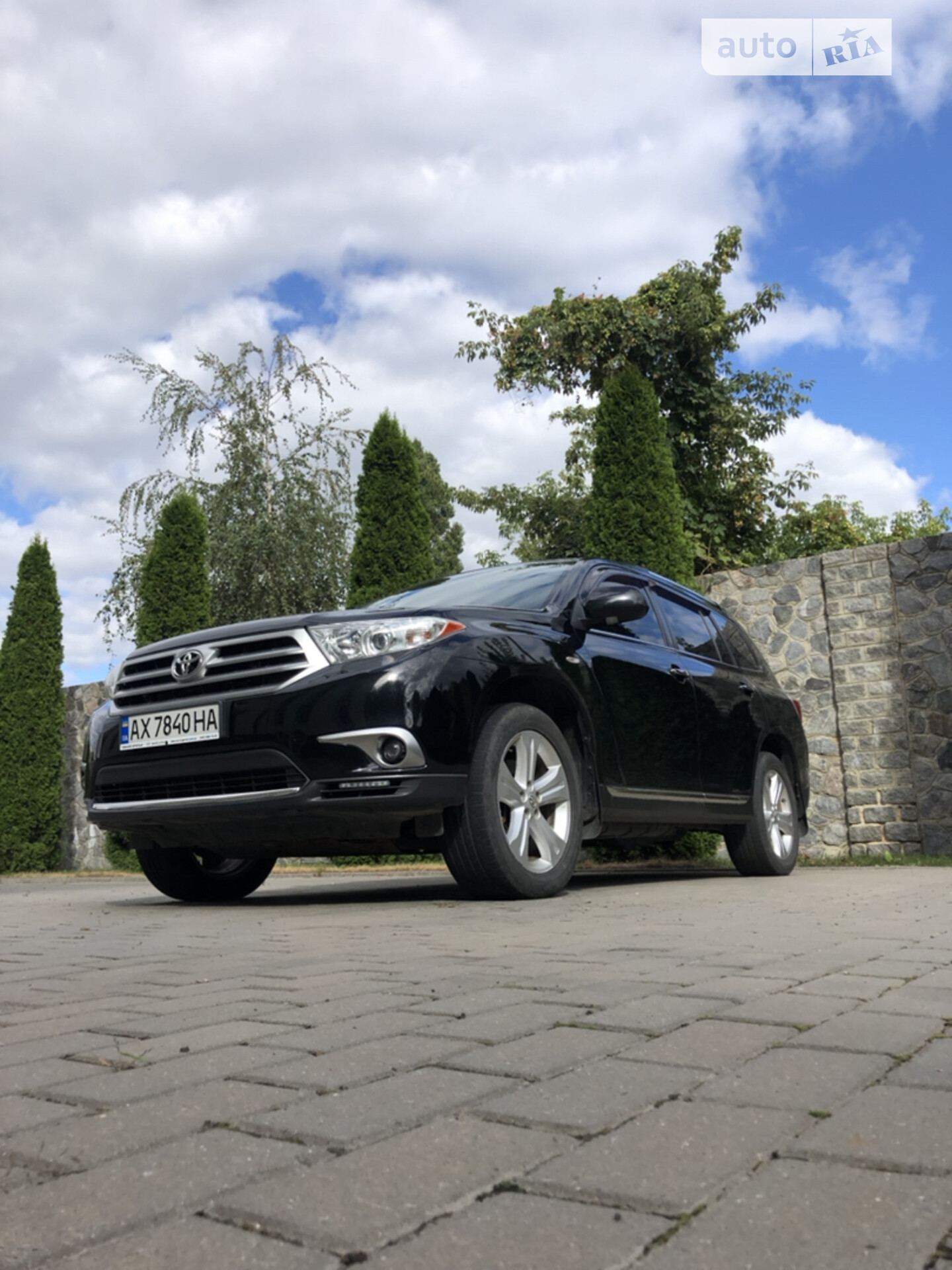 TOYOTA HIGHLANDER 2011