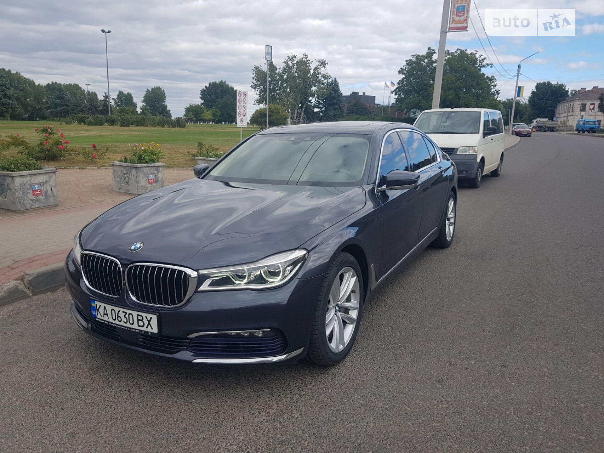 BMW 750I 2016