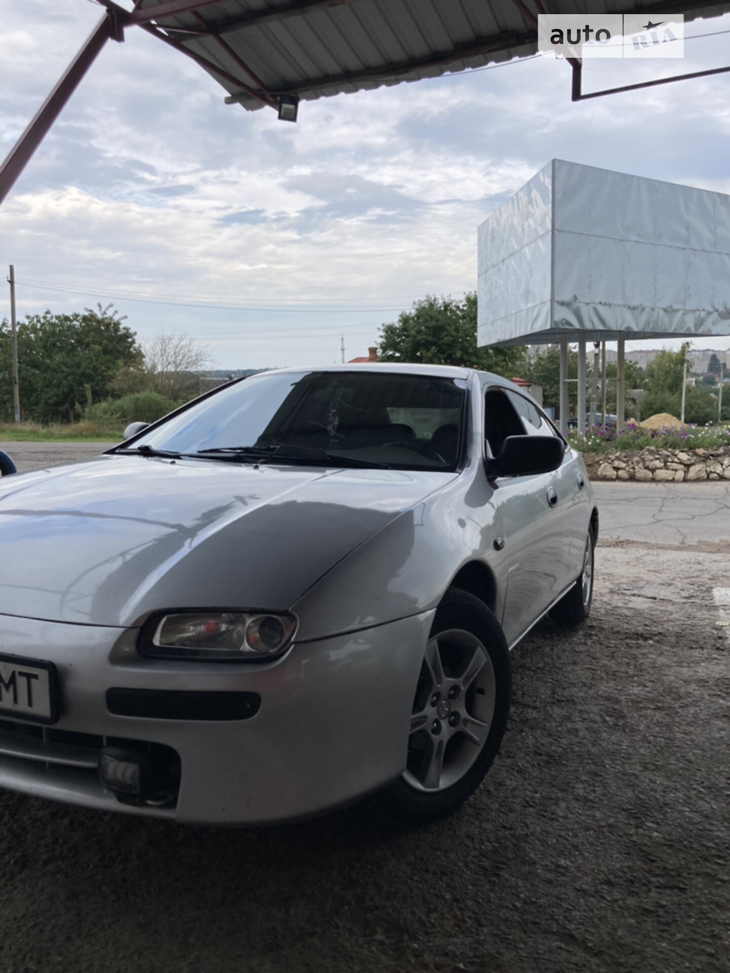 Mazda 323 1997