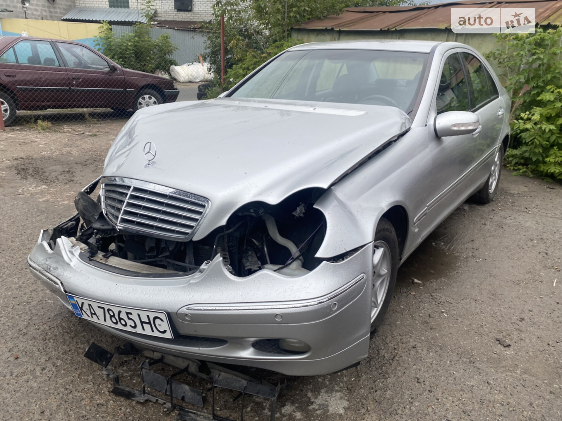 Головне фото звіту автомобіля MERCEDES-BENZ C 200 2000