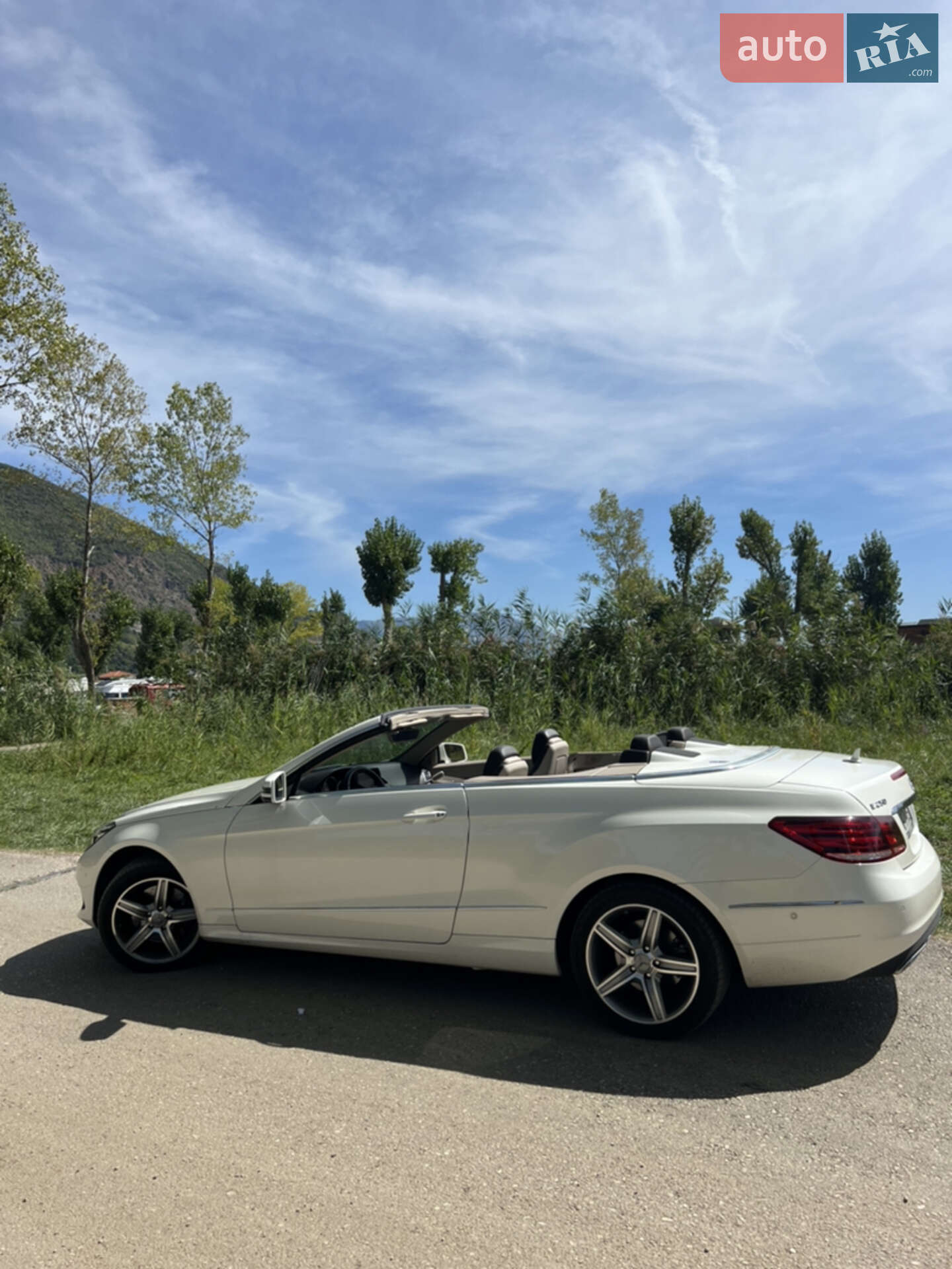 MERCEDES-BENZ E 250 2016