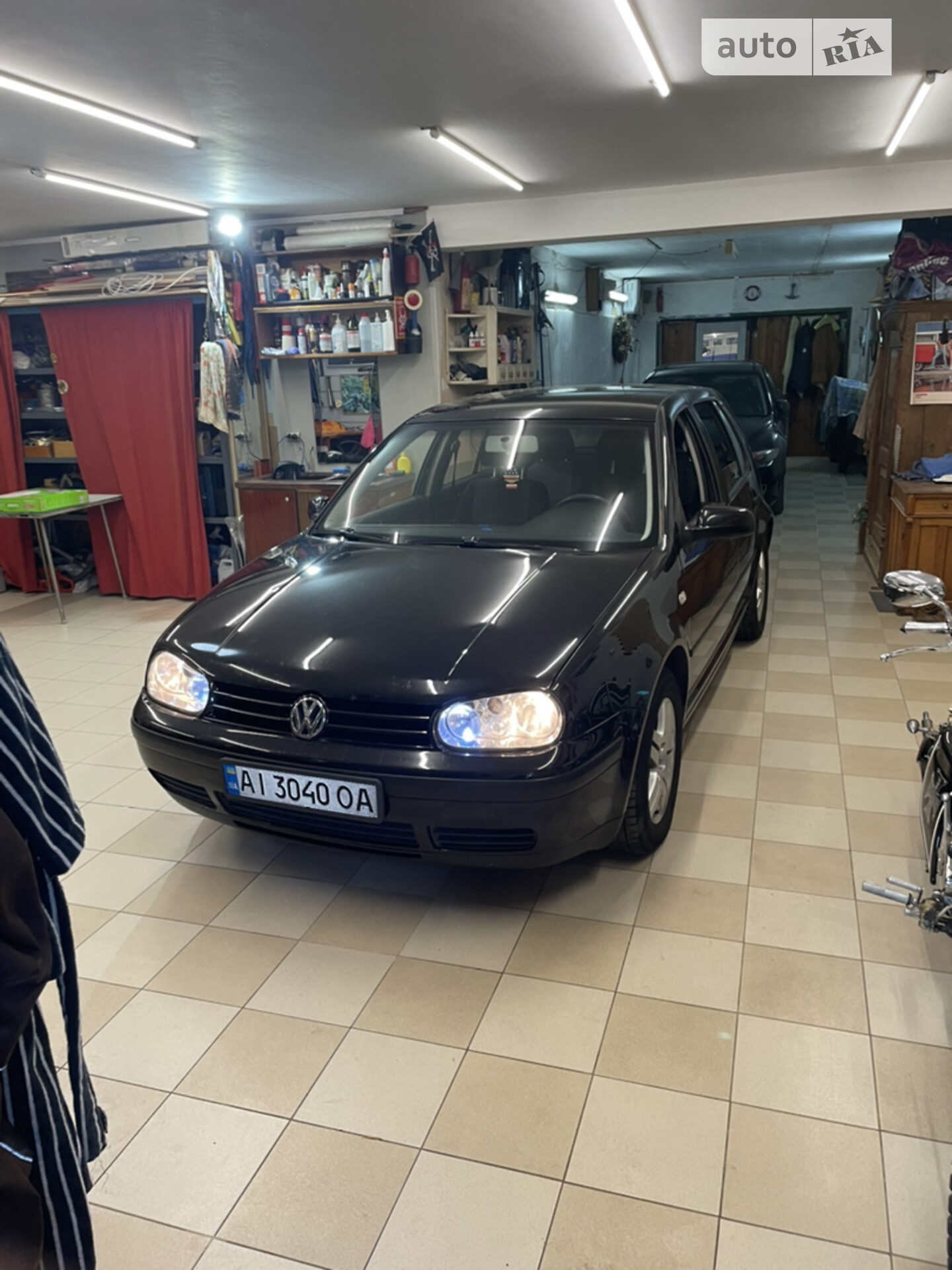 VOLKSWAGEN GOLF 2003