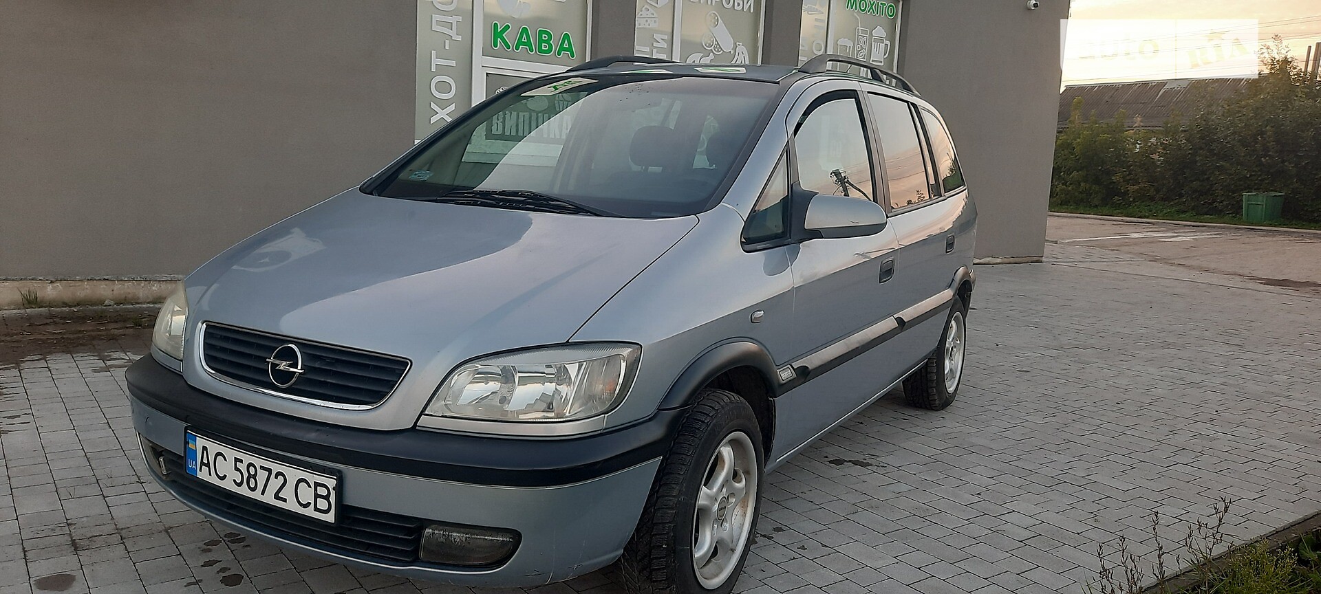 OPEL ZAFIRA 2000