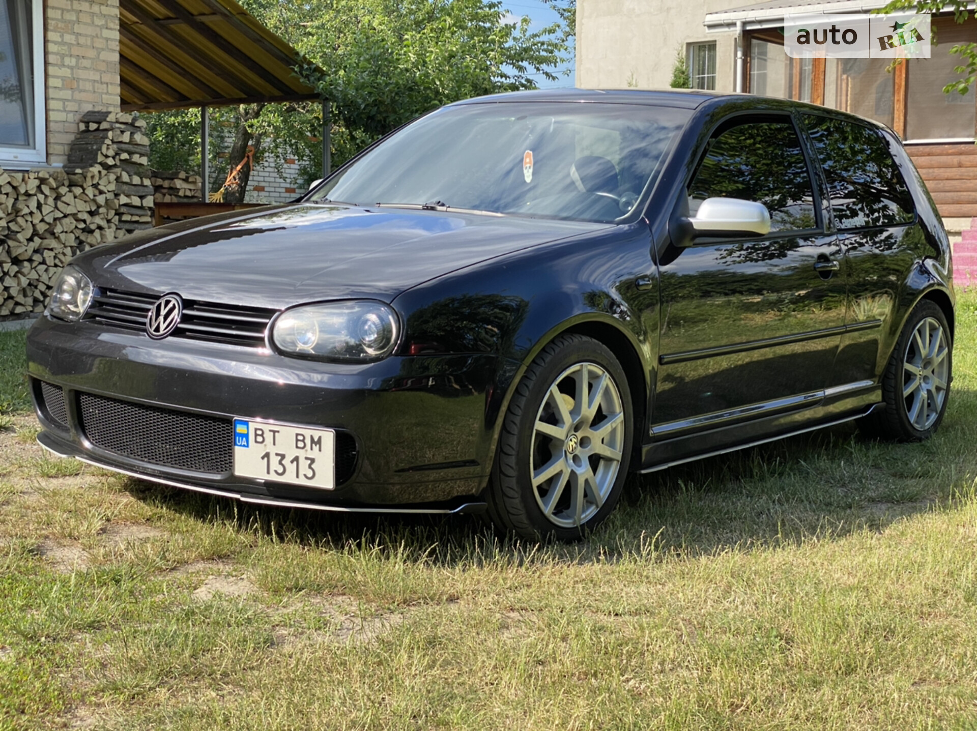 VOLKSWAGEN GOLF 2003