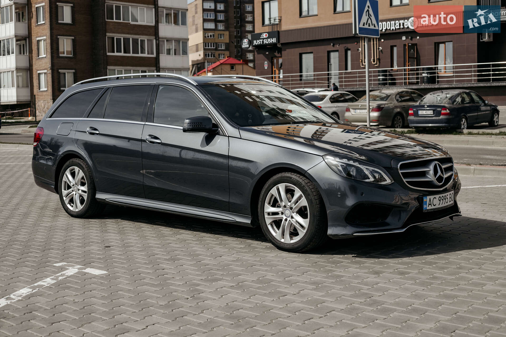 MERCEDES-BENZ E 250 2013