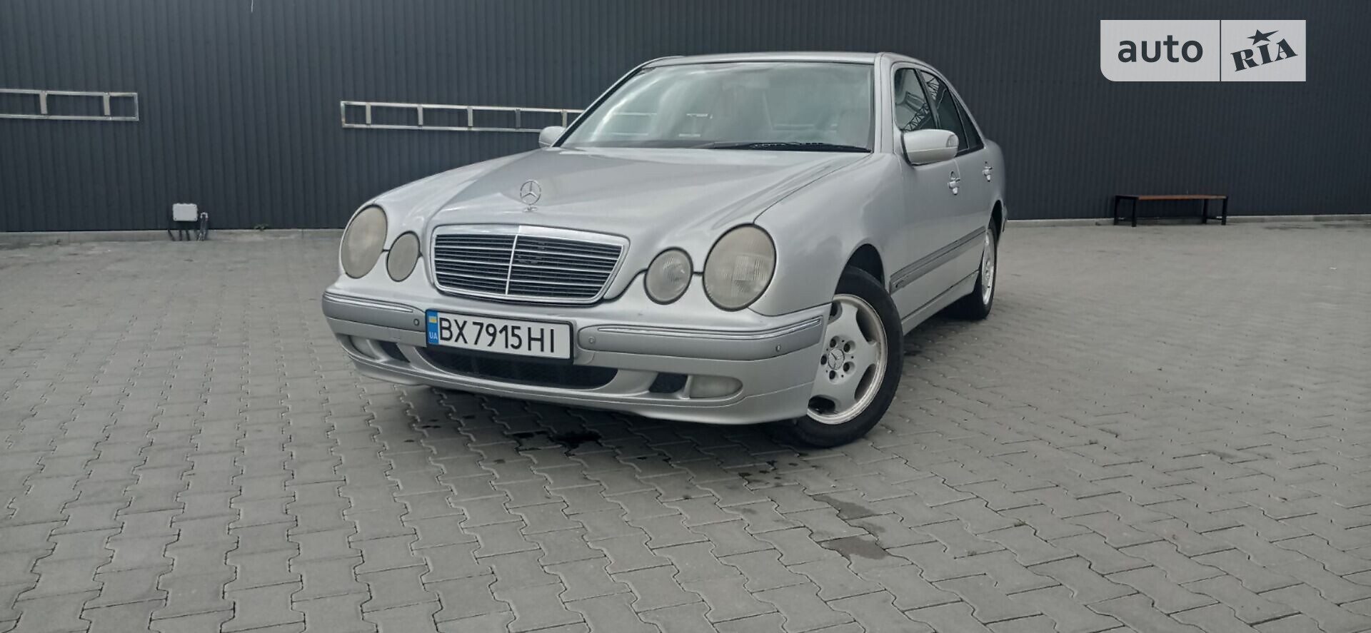 MERCEDES-BENZ E 220 CDI 2001