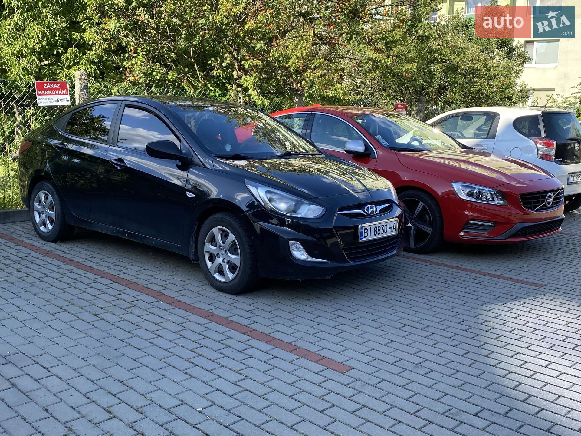 Головне фото звіту автомобіля HYUNDAI ACCENT 2013