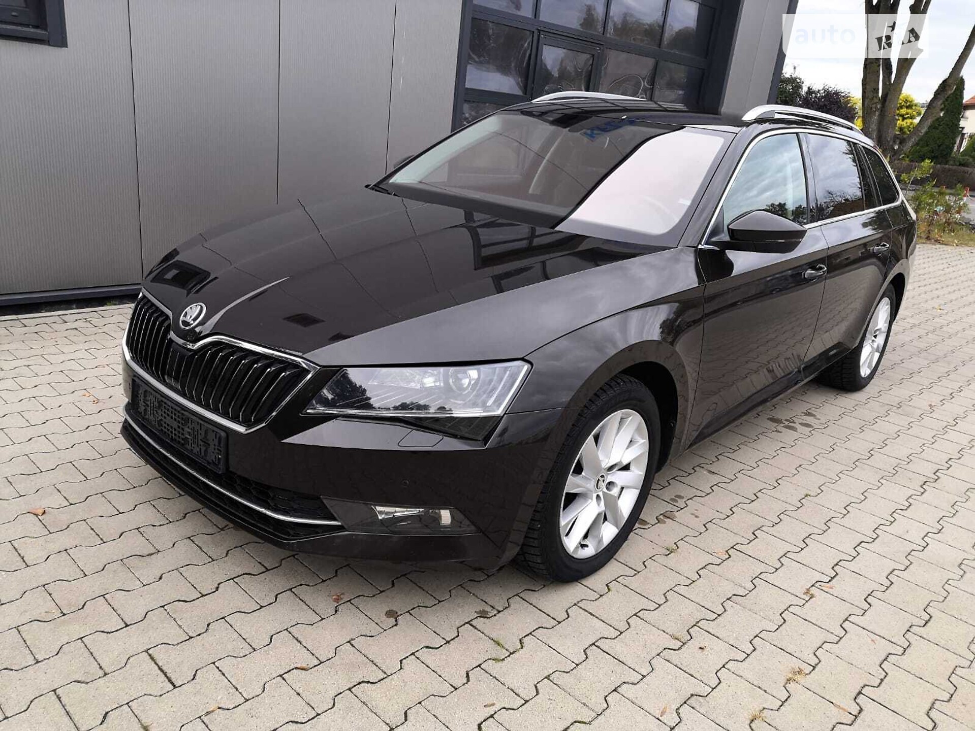 SKODA SUPERB 2016