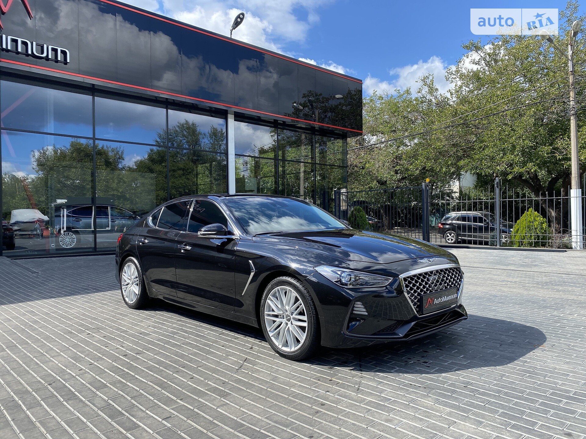 HYUNDAI GENESIS 2018