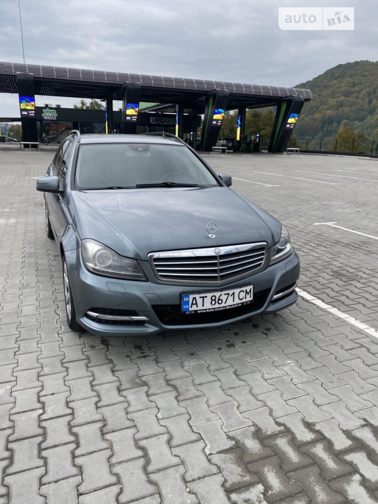 MERCEDES-BENZ C 220 2012