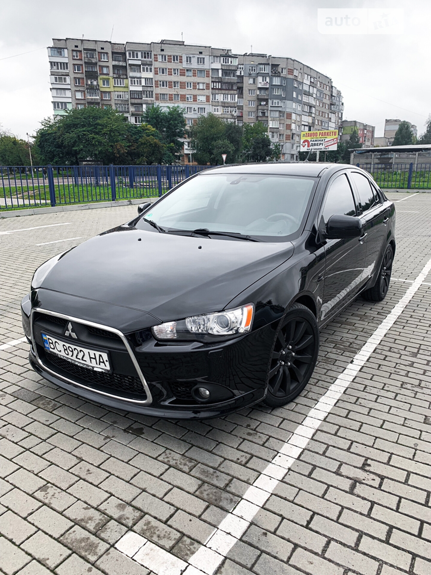 MITSUBISHI LANCER 2011