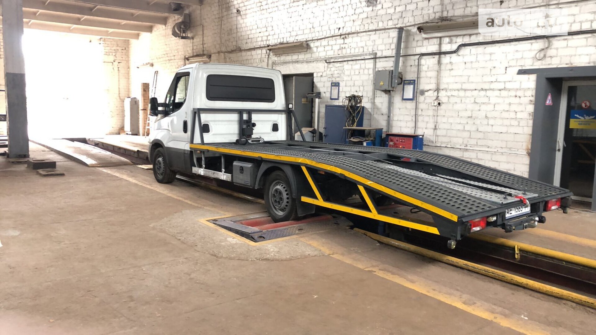 IVECO 35S17 2016