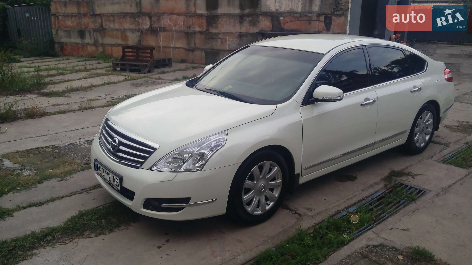 NISSAN TEANA 2010