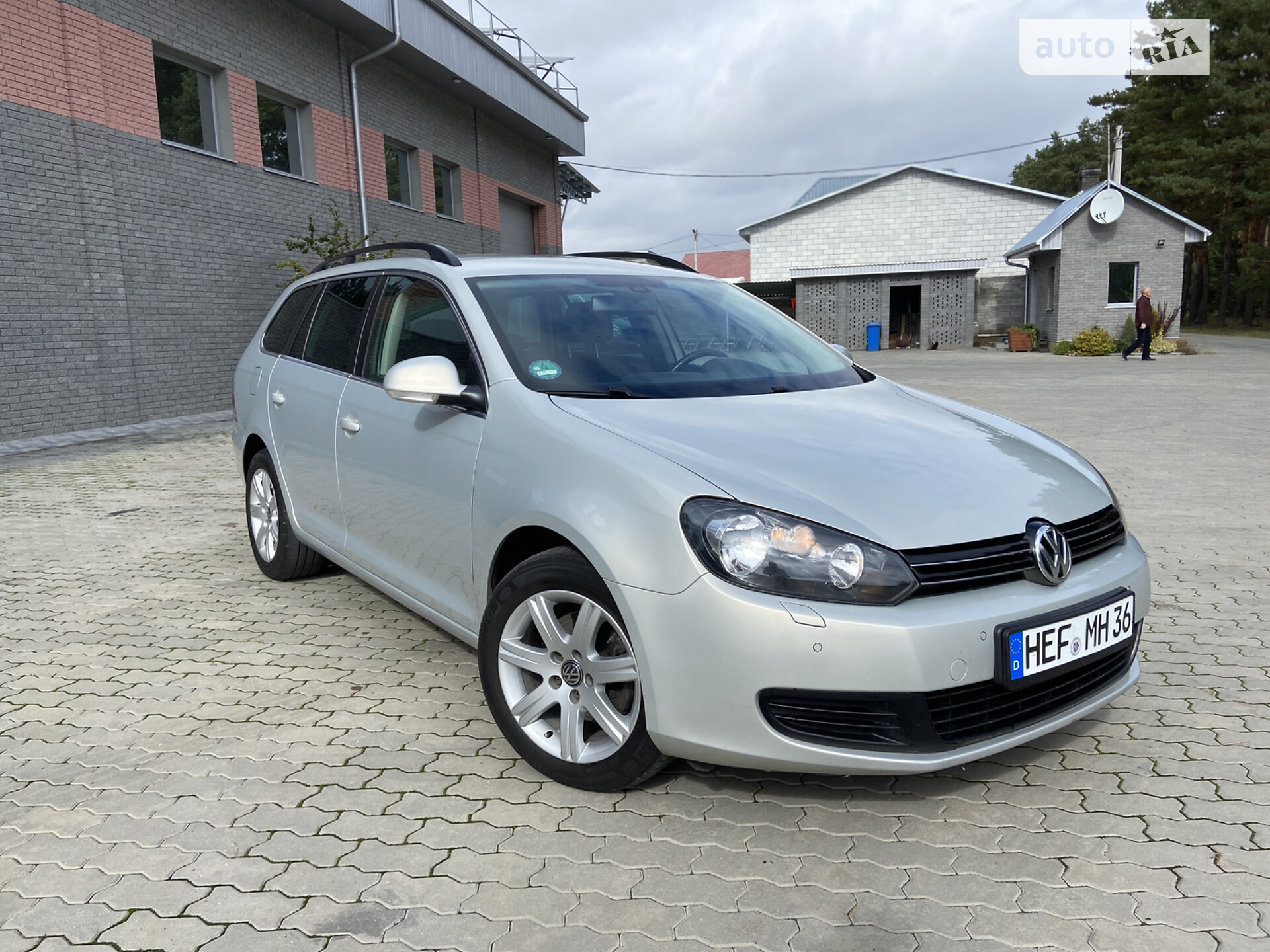 VOLKSWAGEN GOLF 2011