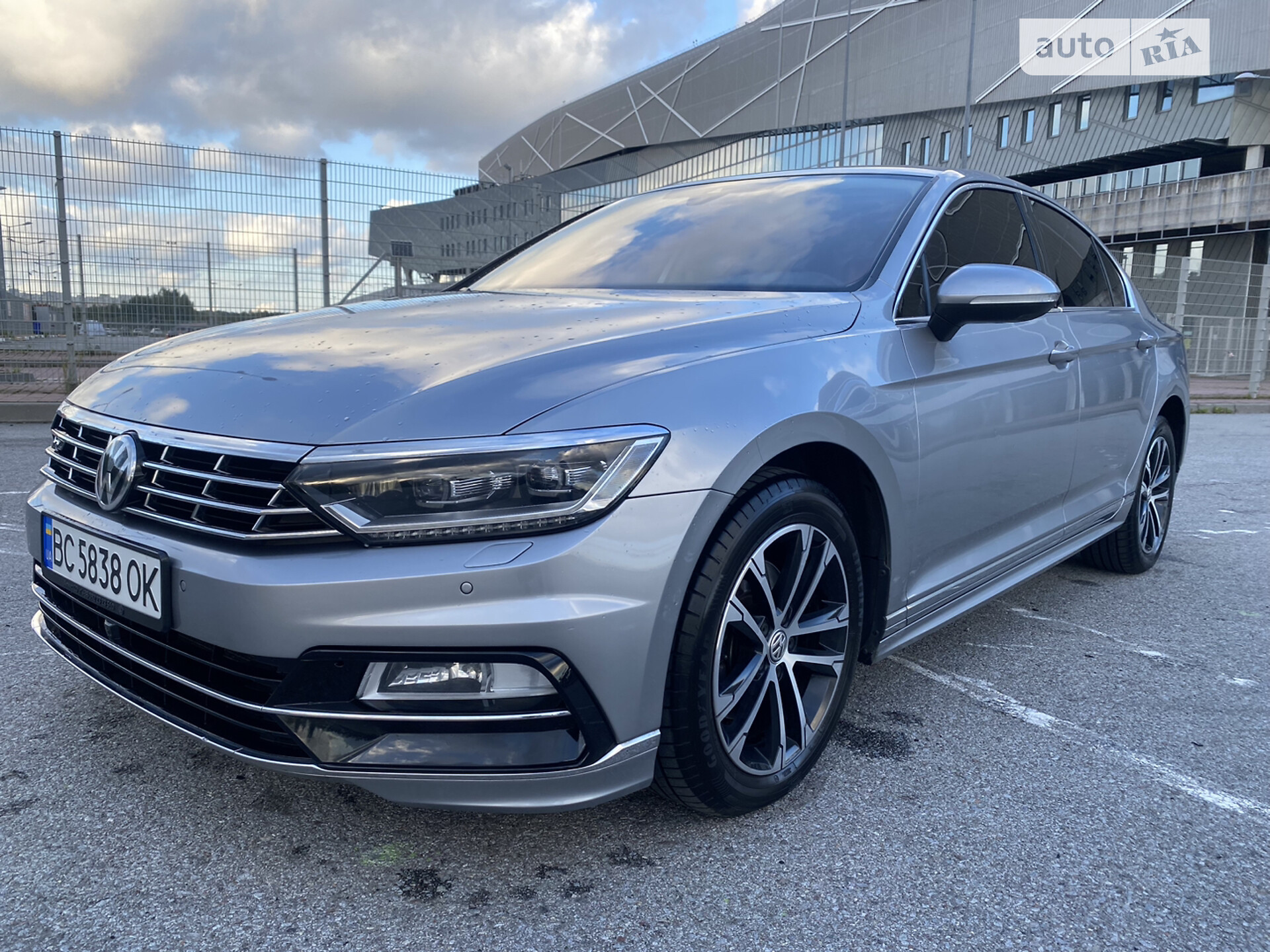 VOLKSWAGEN PASSAT 2018