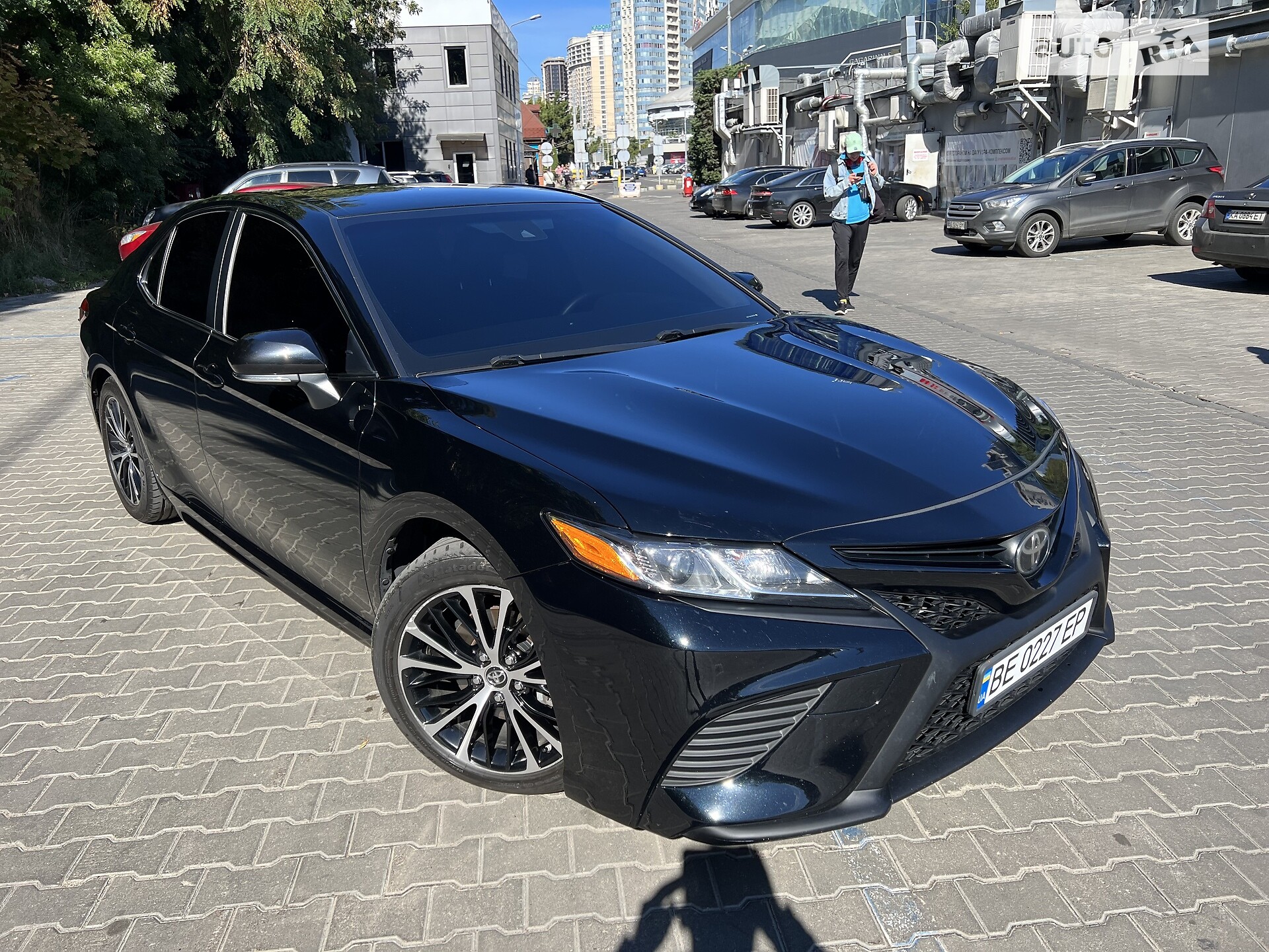 TOYOTA CAMRY