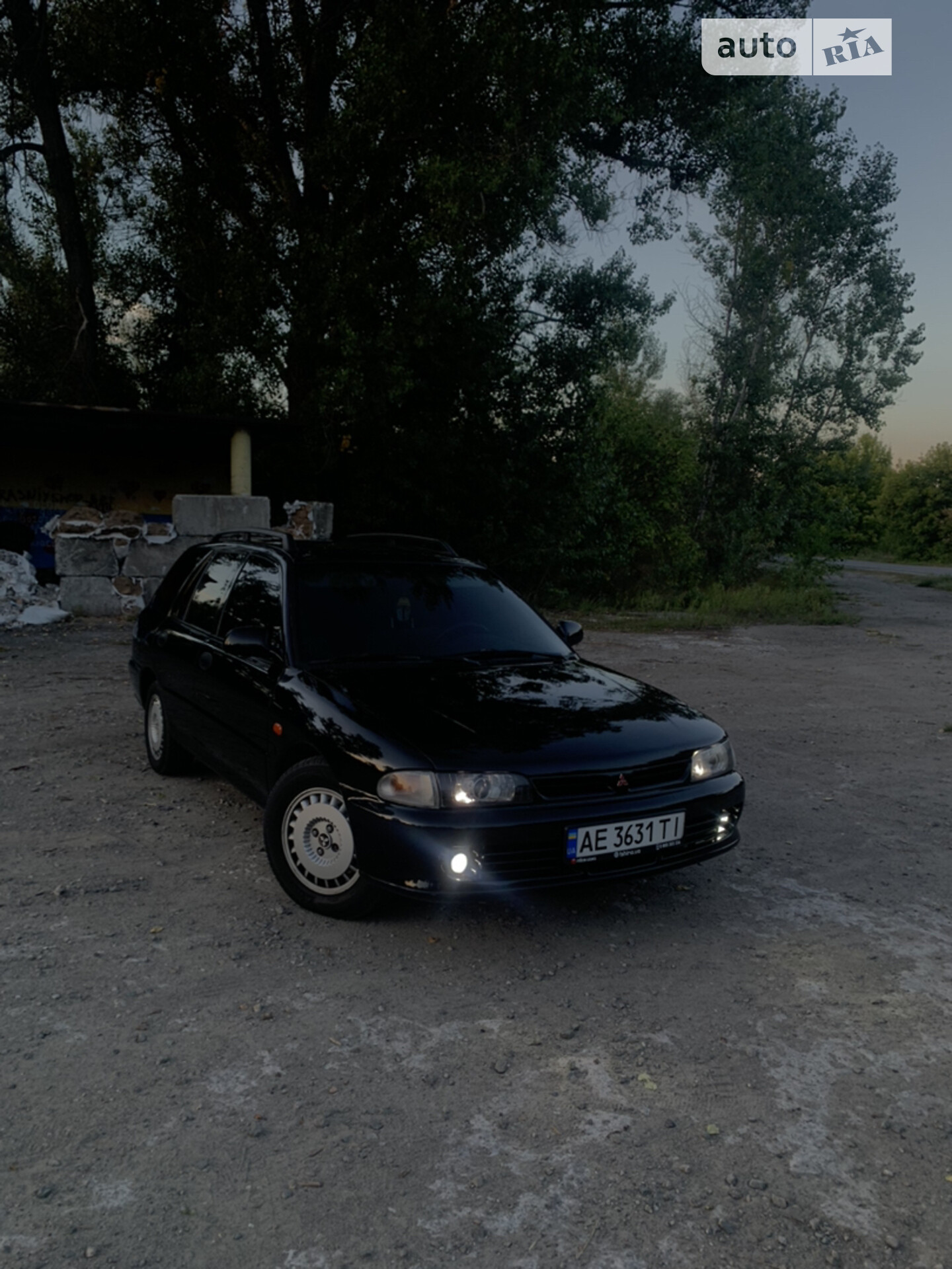 MITSUBISHI LANCER 1993