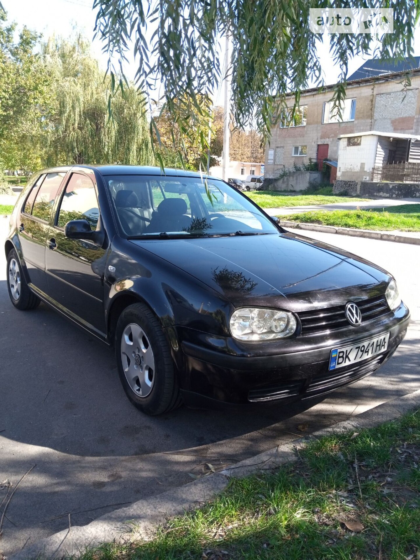 VOLKSWAGEN GOLF 2003