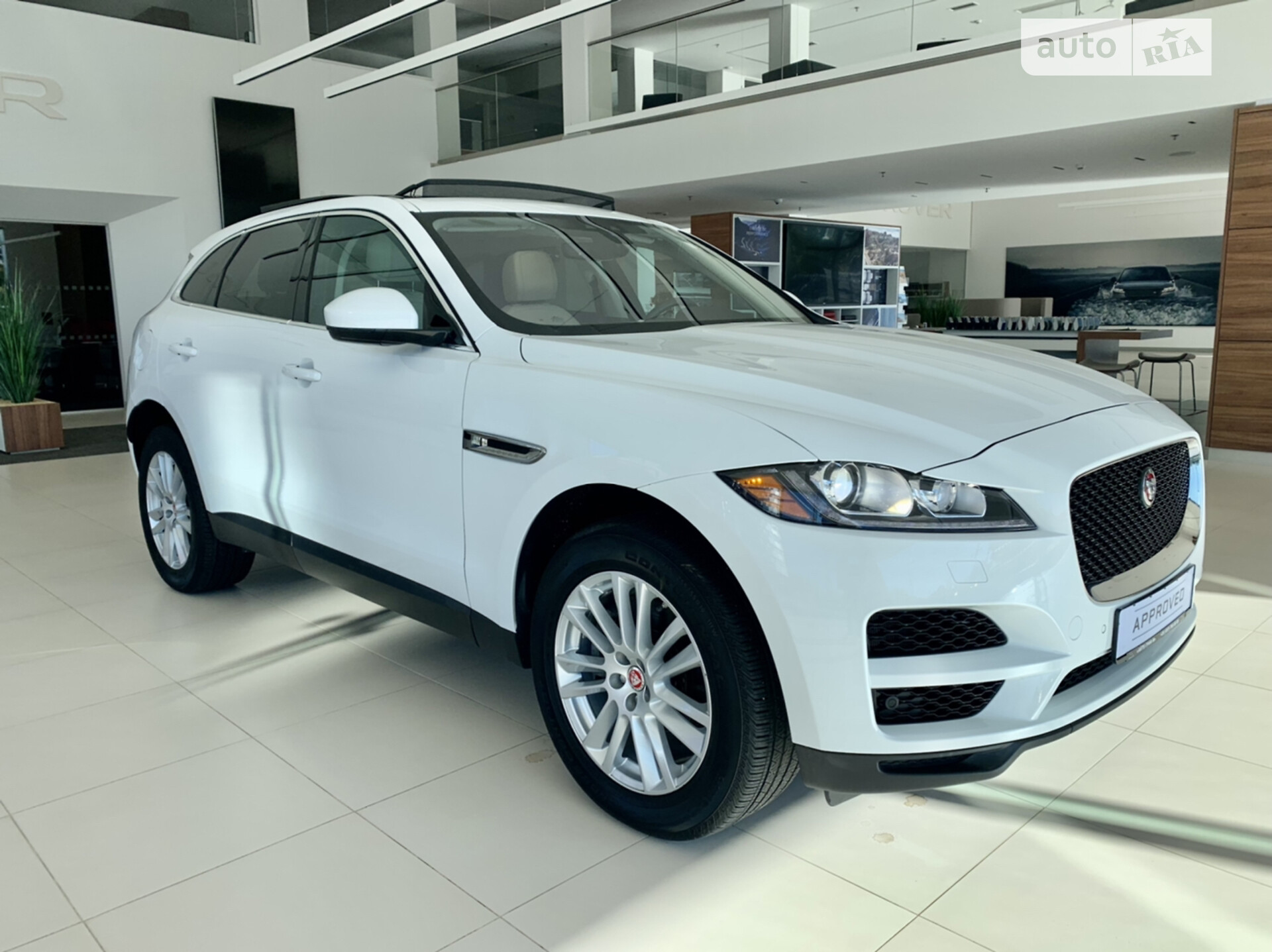 JAGUAR F-PACE 2019