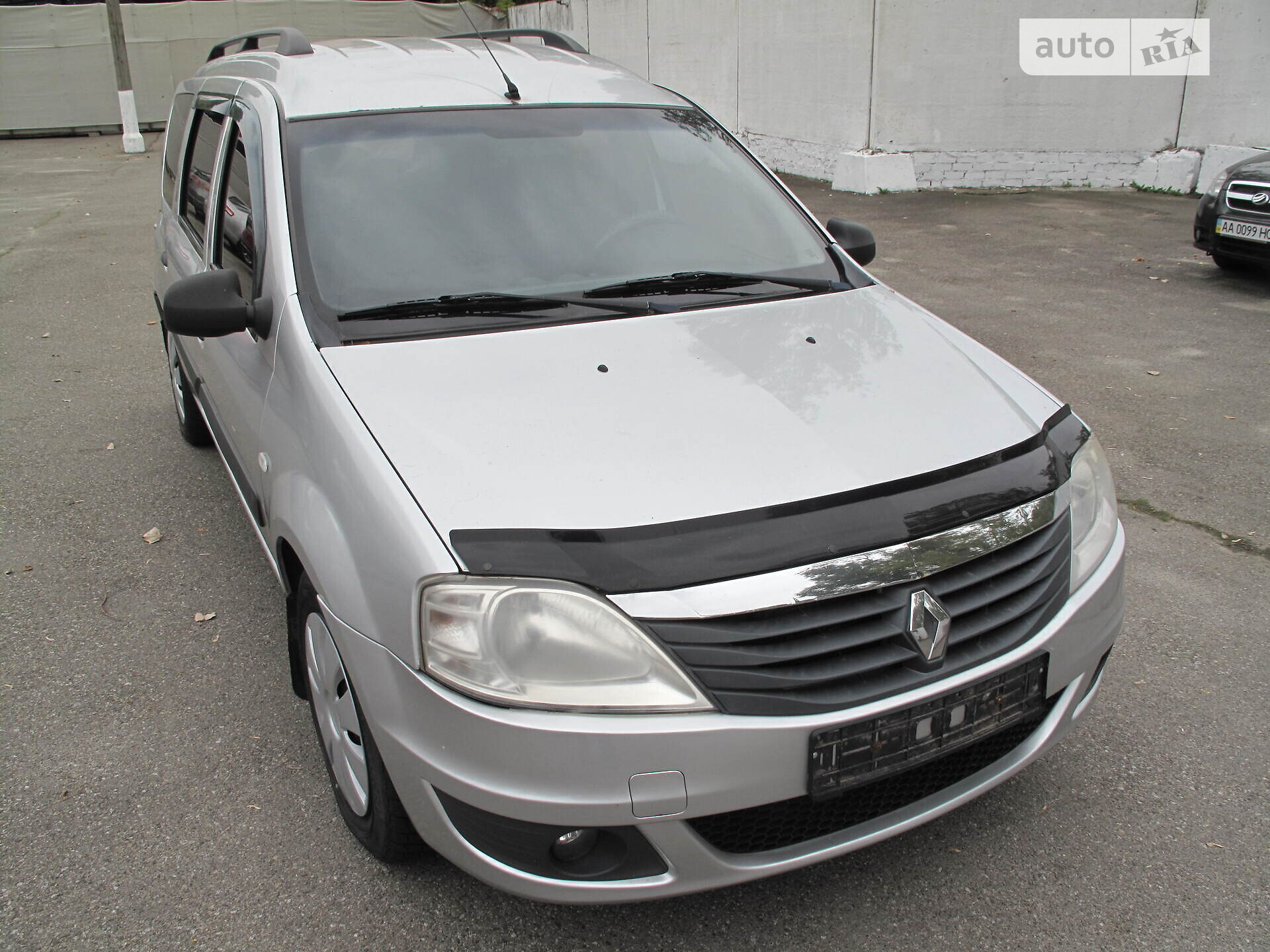 RENAULT LOGAN 2009