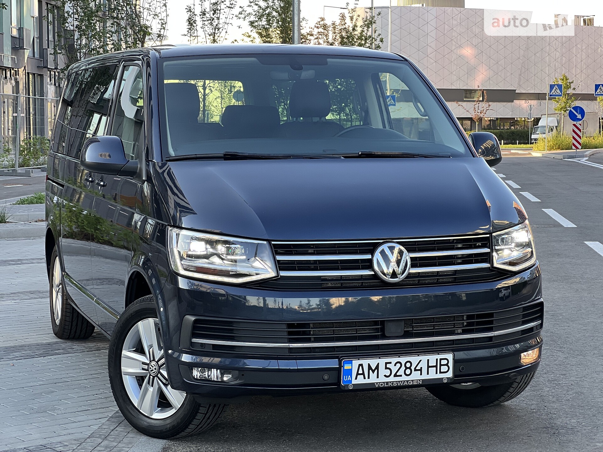 Volkswagen Multivan HIGHLINE 2018