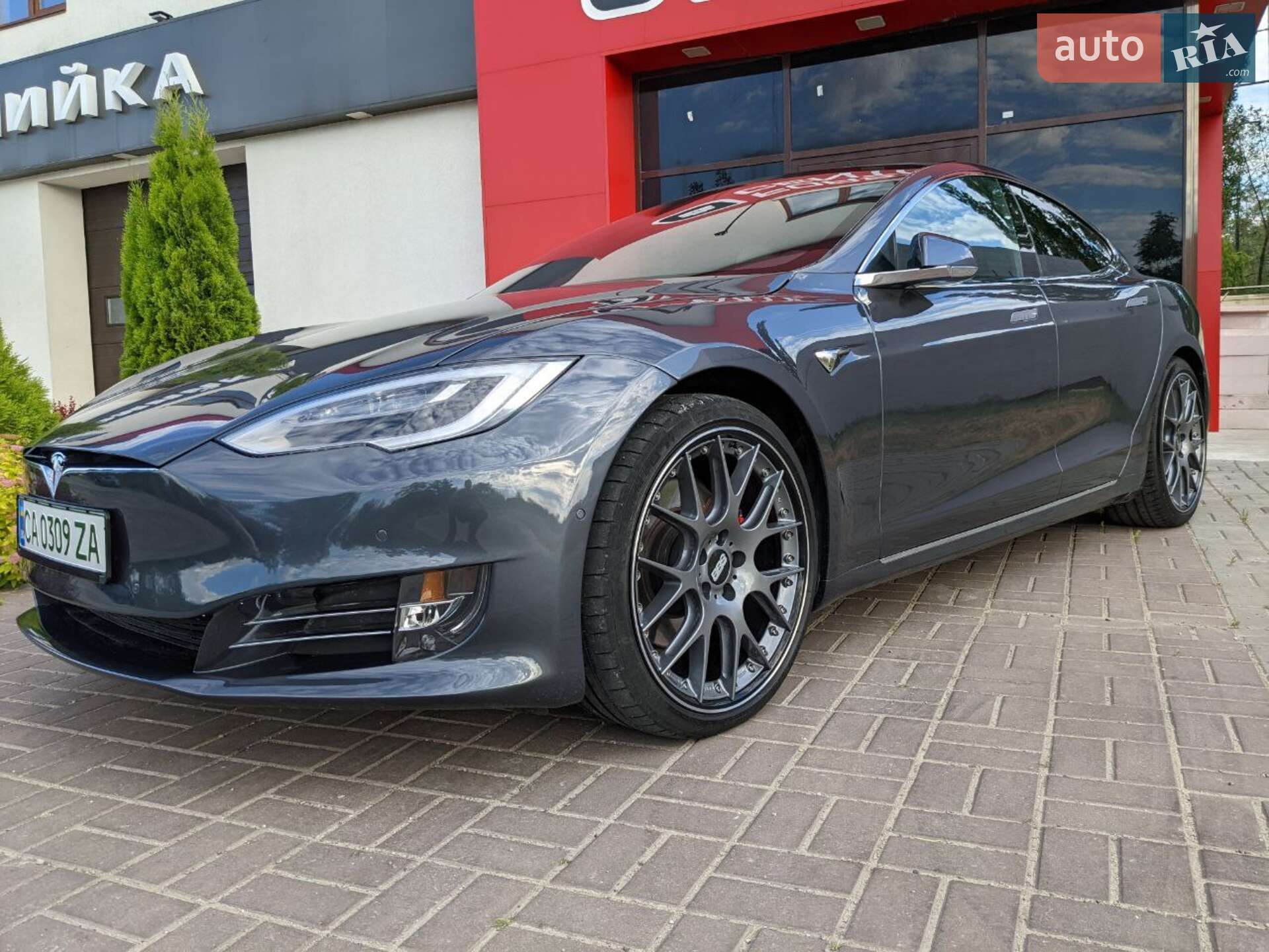 TESLA MODEL S 2017
