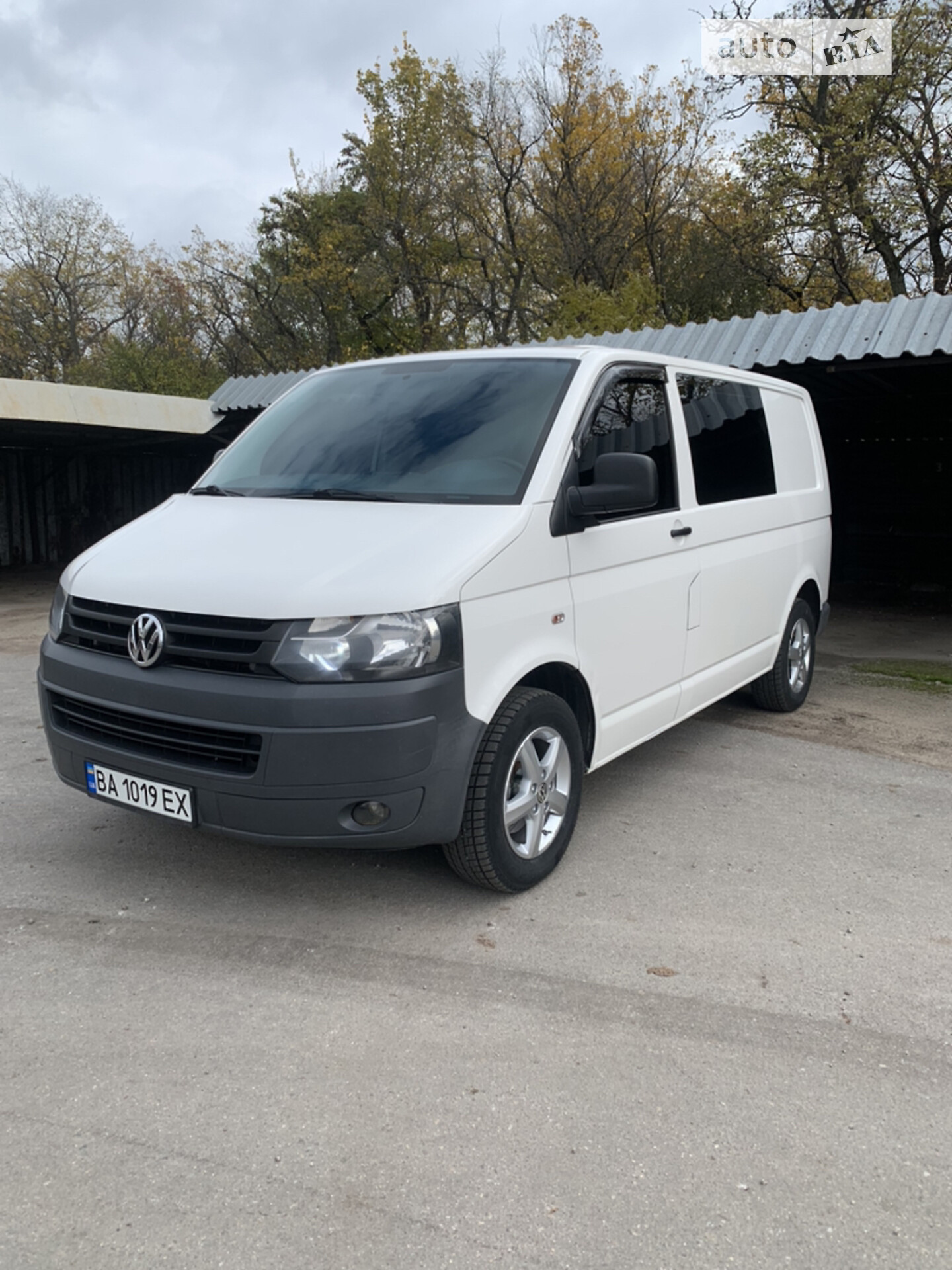 VOLKSWAGEN TRANSPORTER 2011