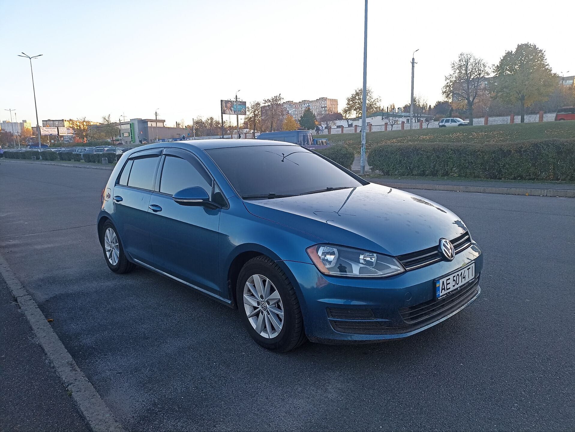 VOLKSWAGEN GOLF 2014