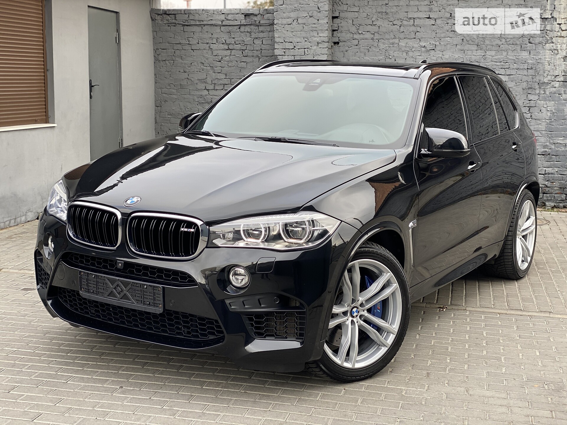 Головне фото звіту автомобіля BMW X5 M 2015