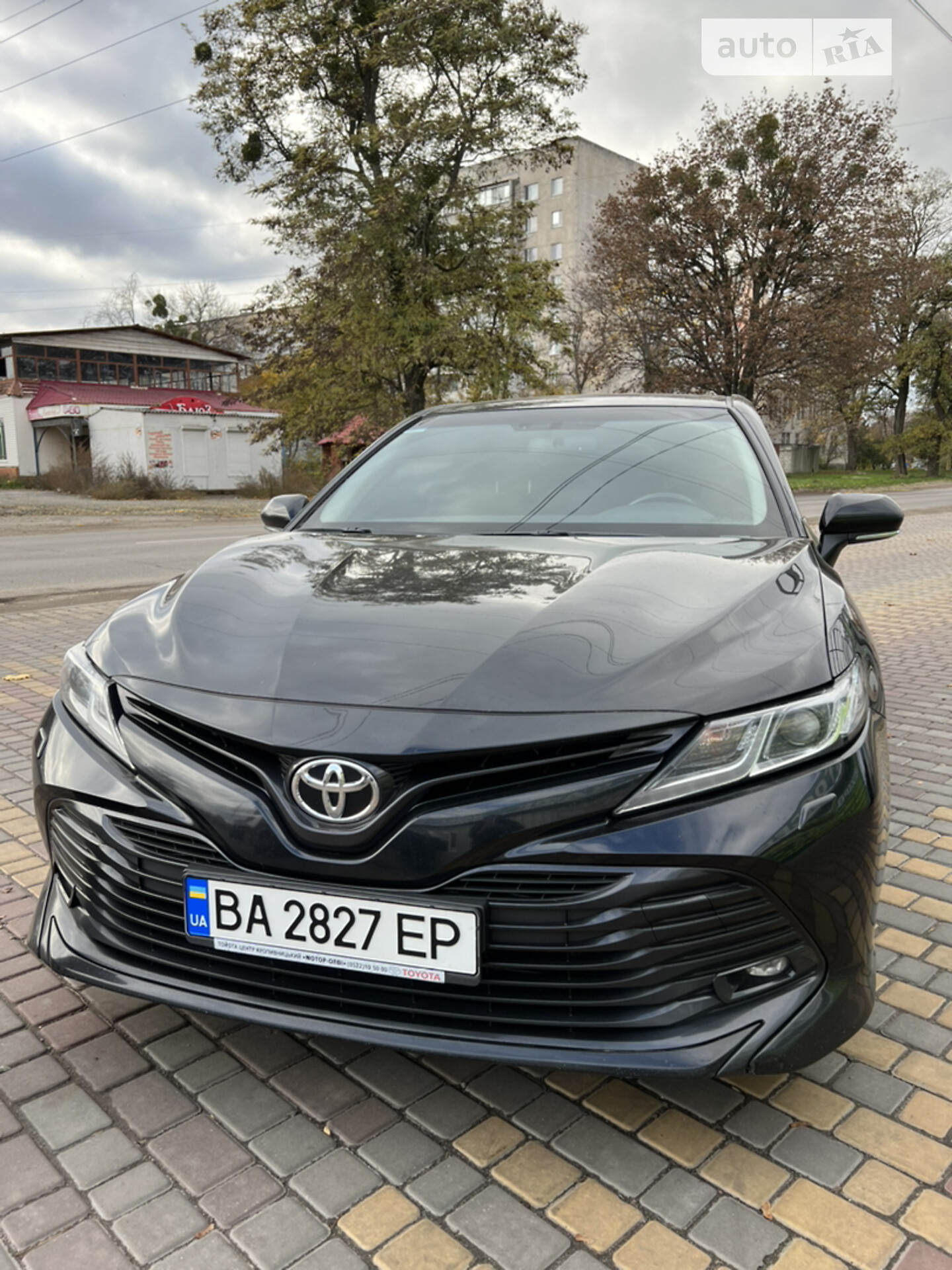 TOYOTA CAMRY