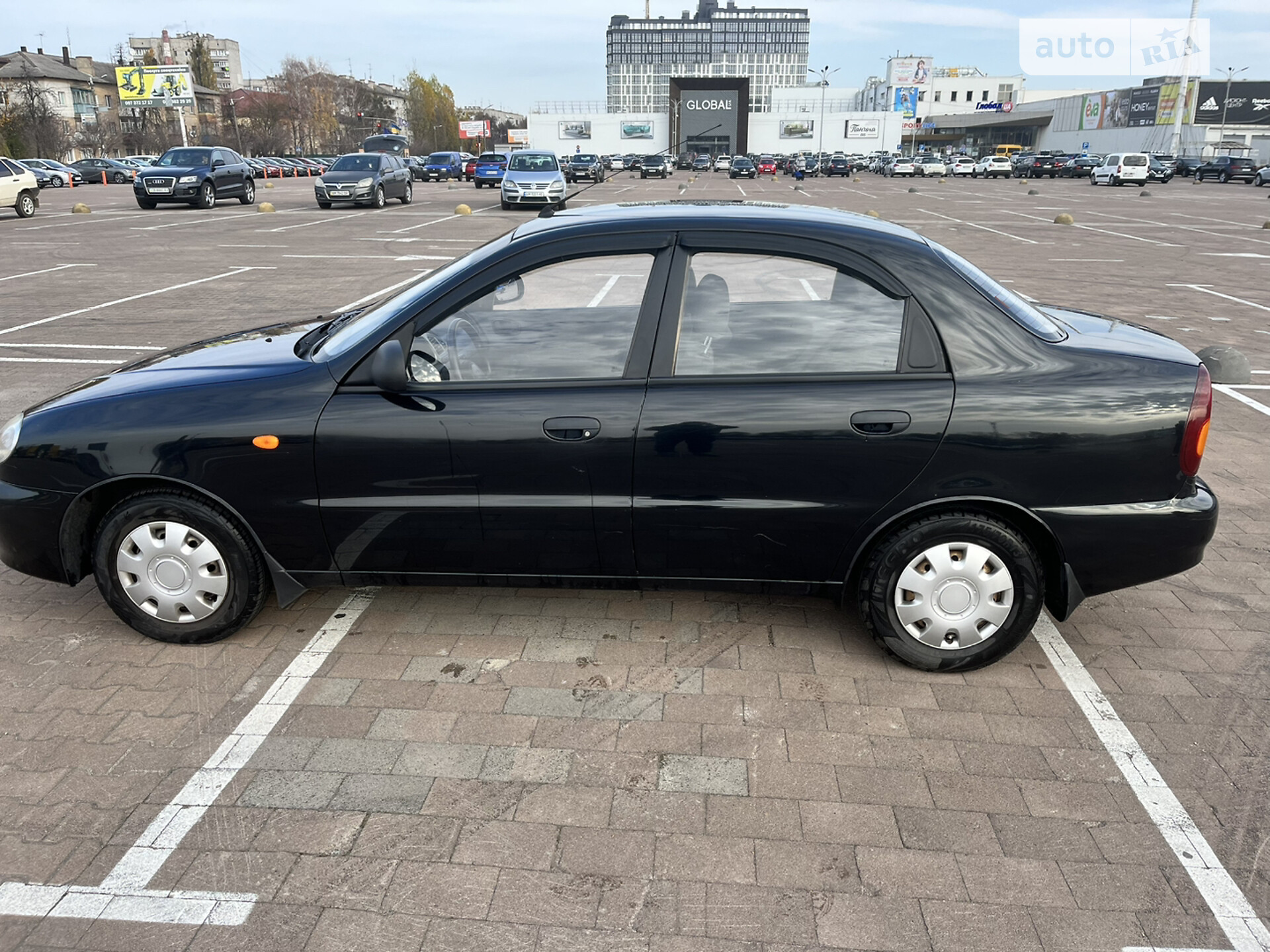 ЗАЗ TF698K 2011