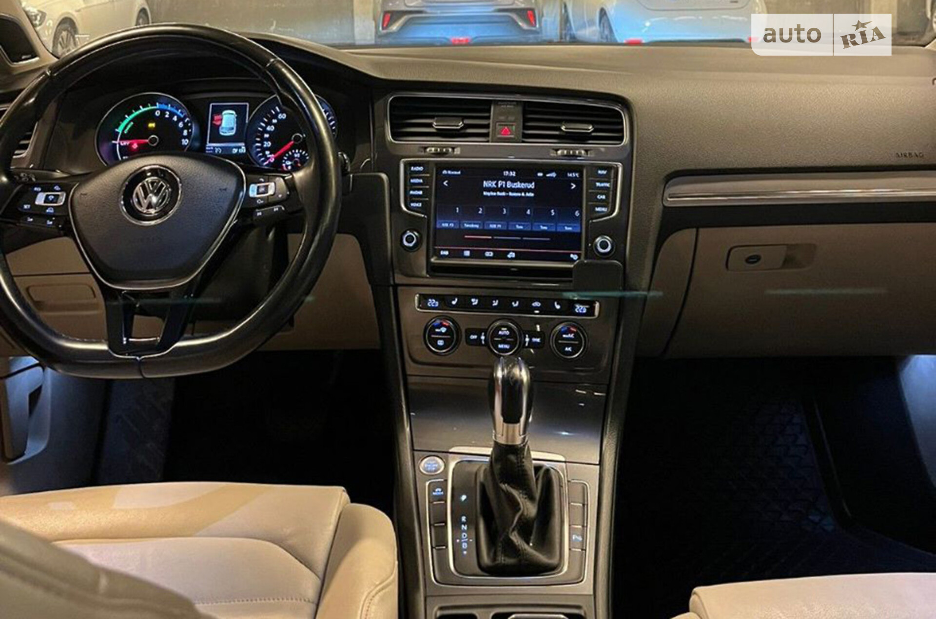 VOLKSWAGEN GOLF 2015