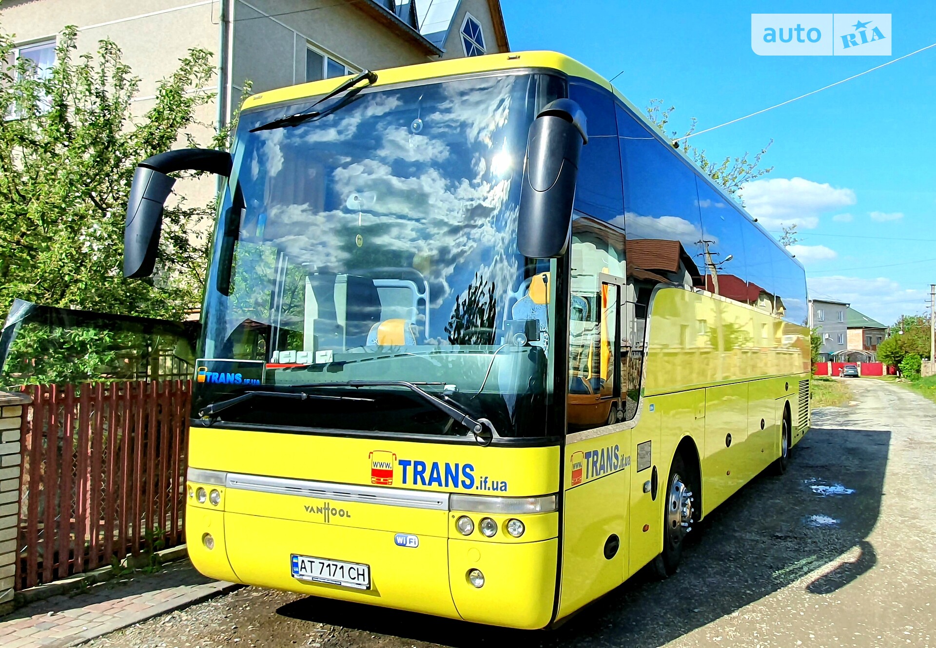 VAN HOOL T-915 ACRON 2010