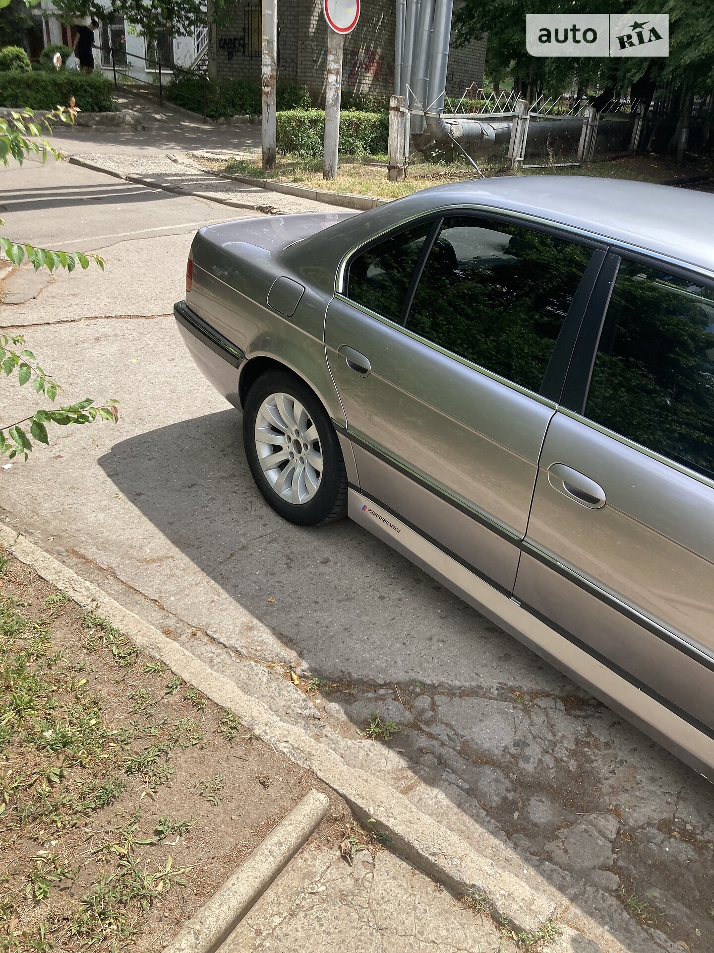 BMW 7 Series 1996