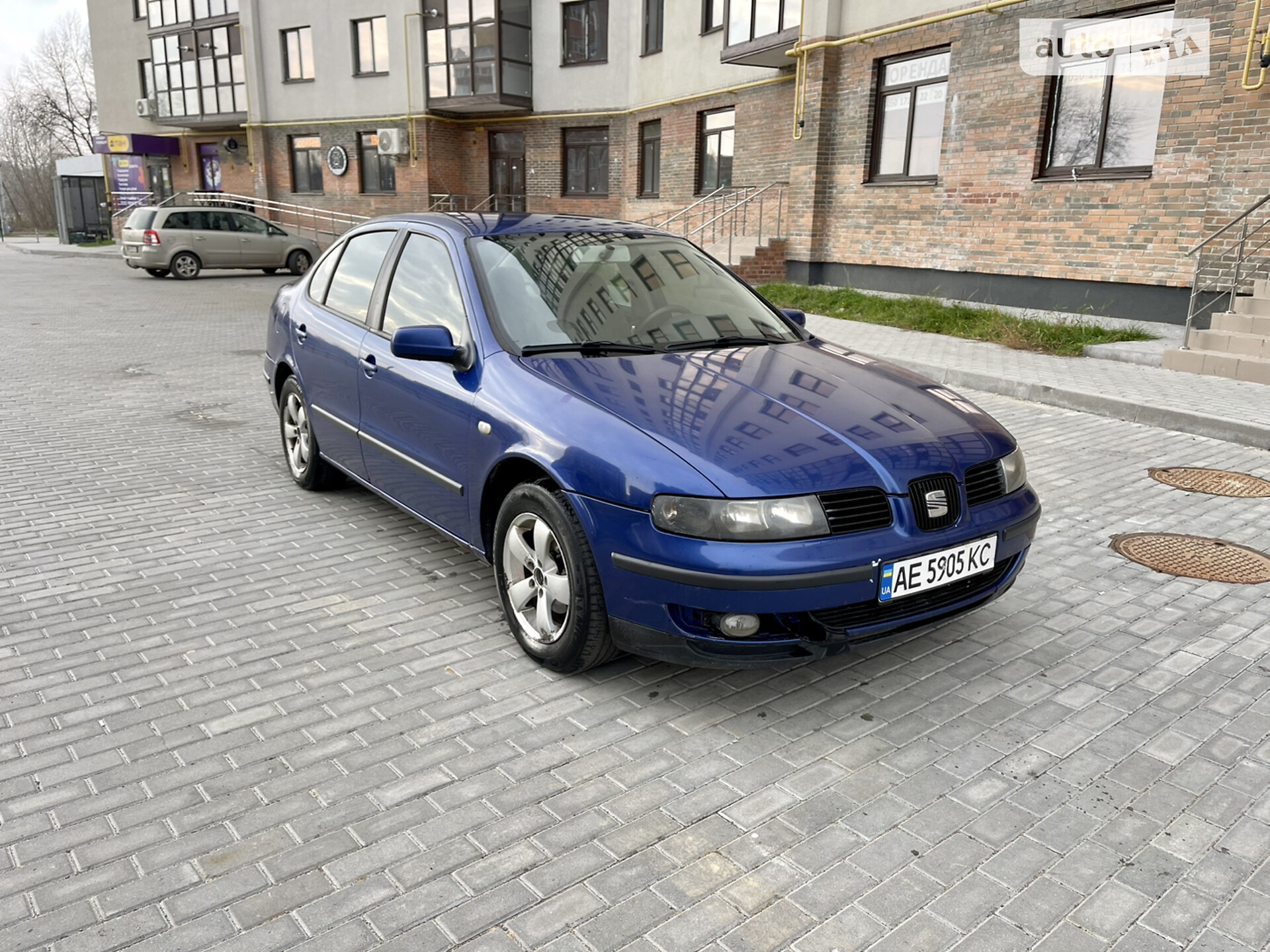 Головне фото звіту автомобіля SEAT TOLEDO 2001