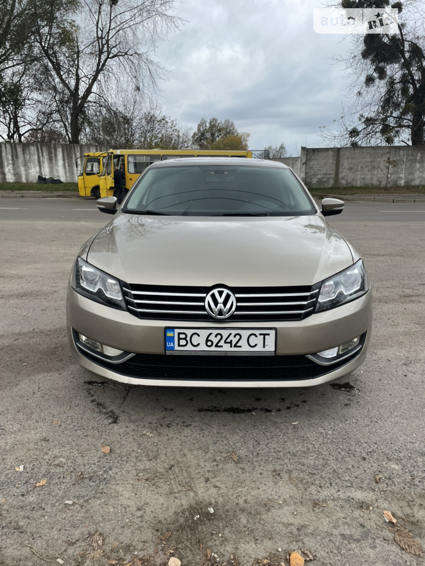 VOLKSWAGEN PASSAT 2014