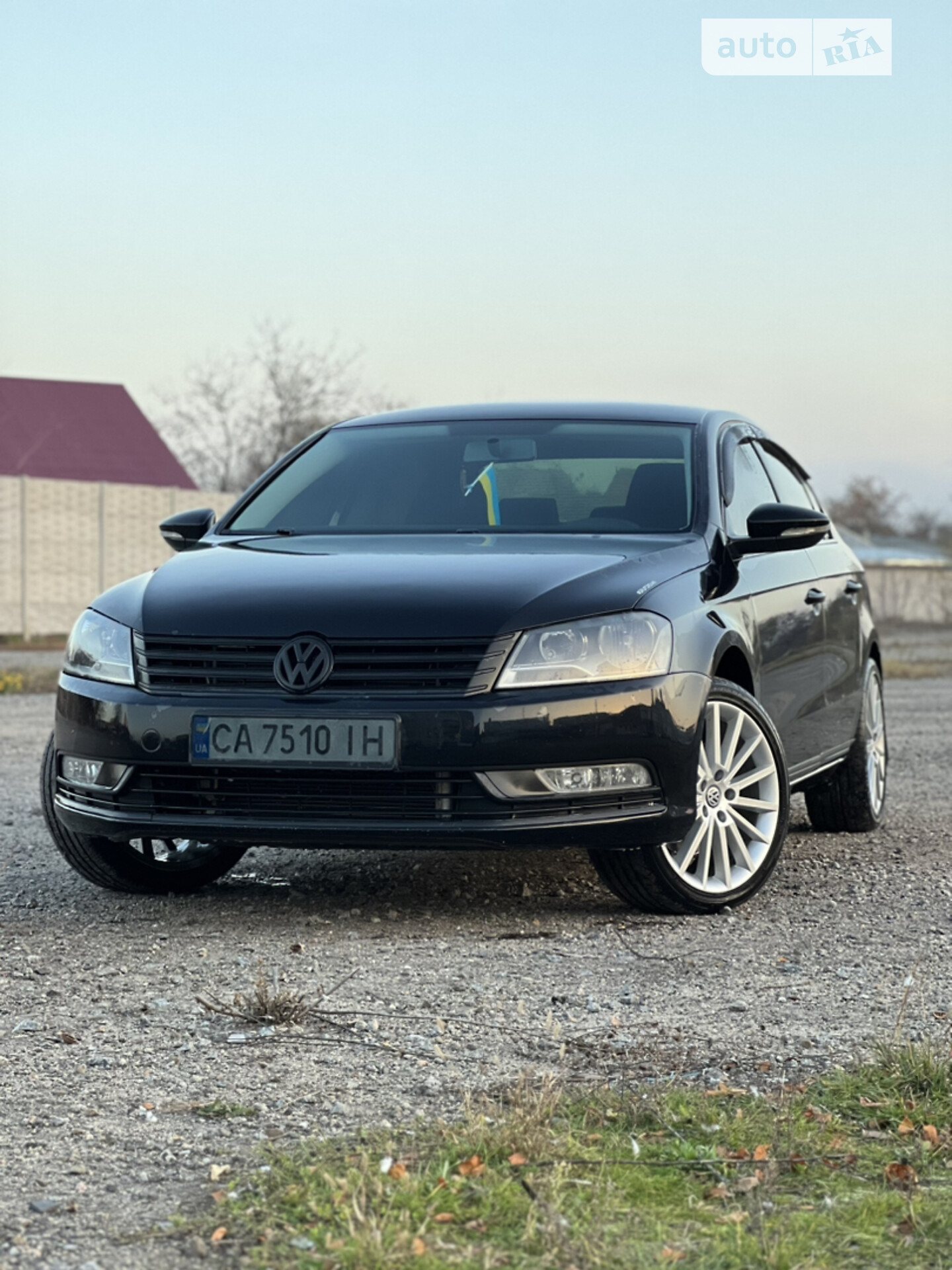 VOLKSWAGEN PASSAT 2012