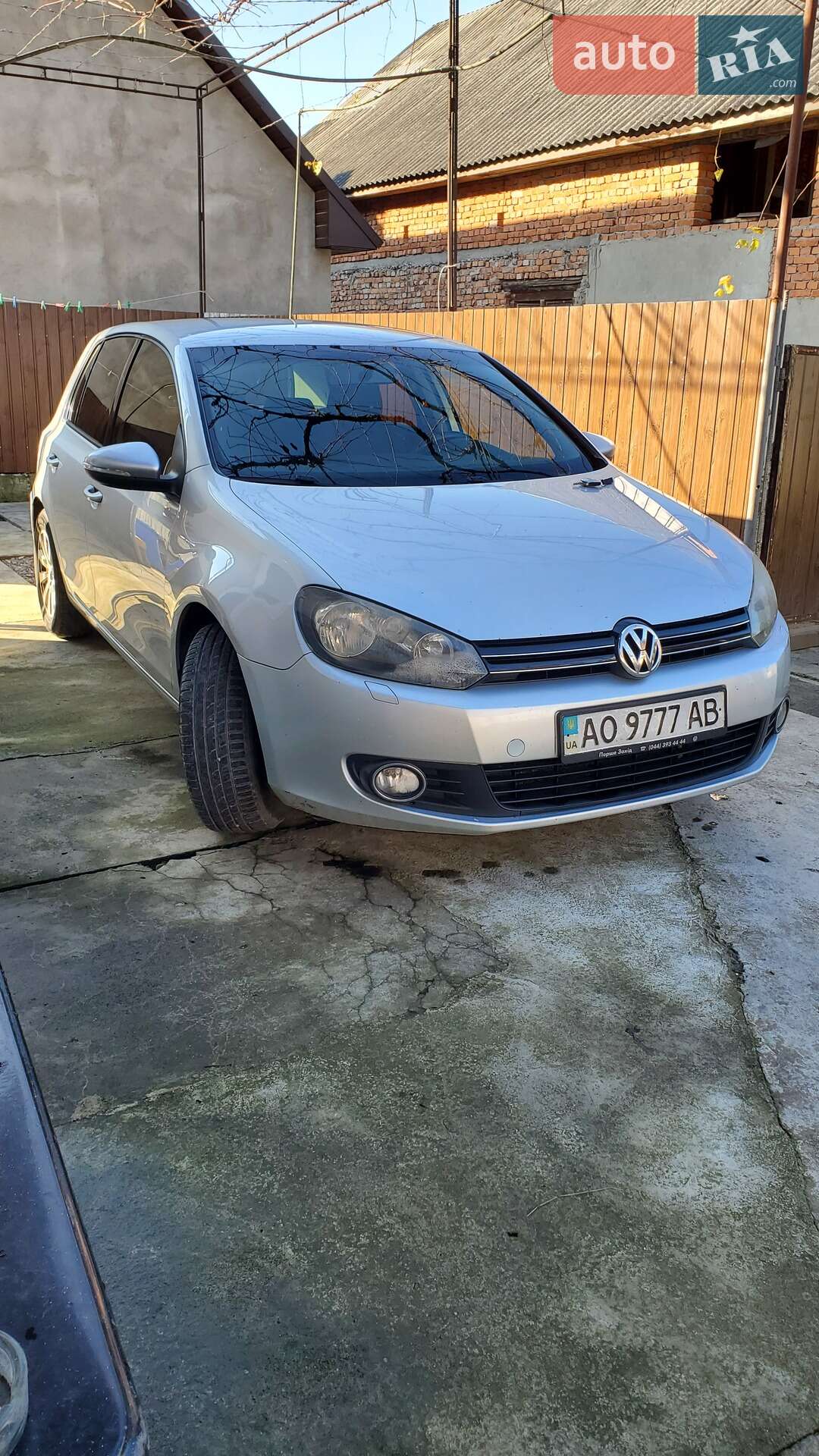 VOLKSWAGEN GOLF 2012