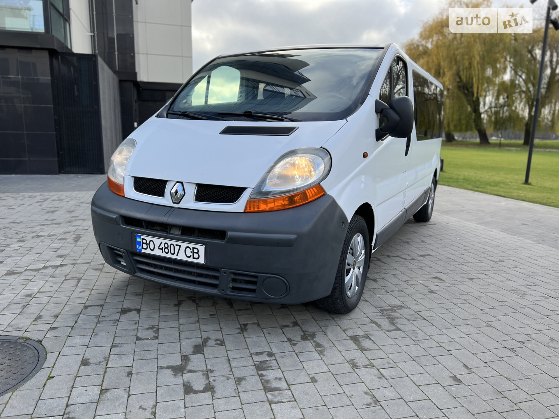 RENAULT TRAFIC 2005