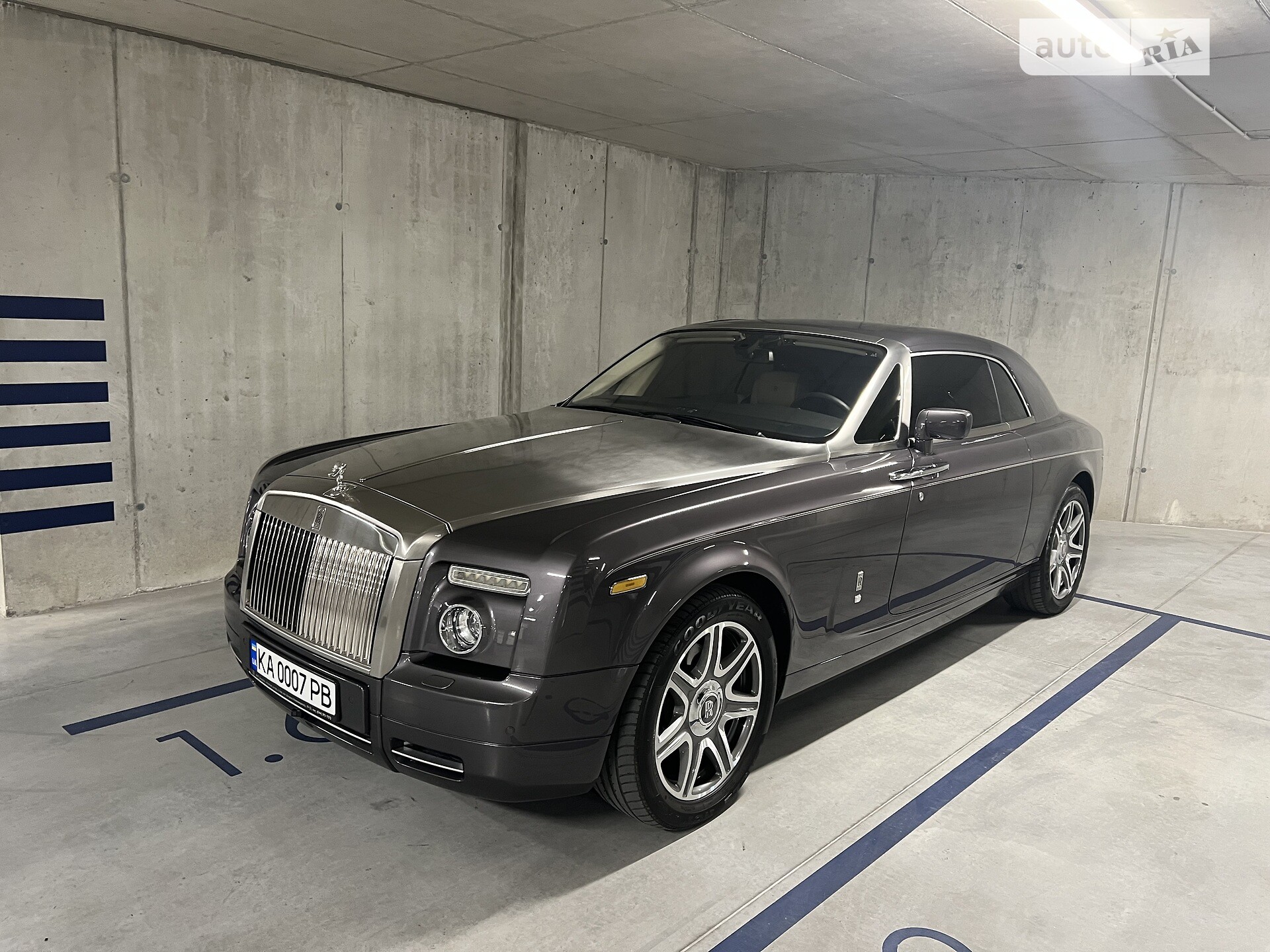 ROLLS-ROYCE PHANTOM COUPE