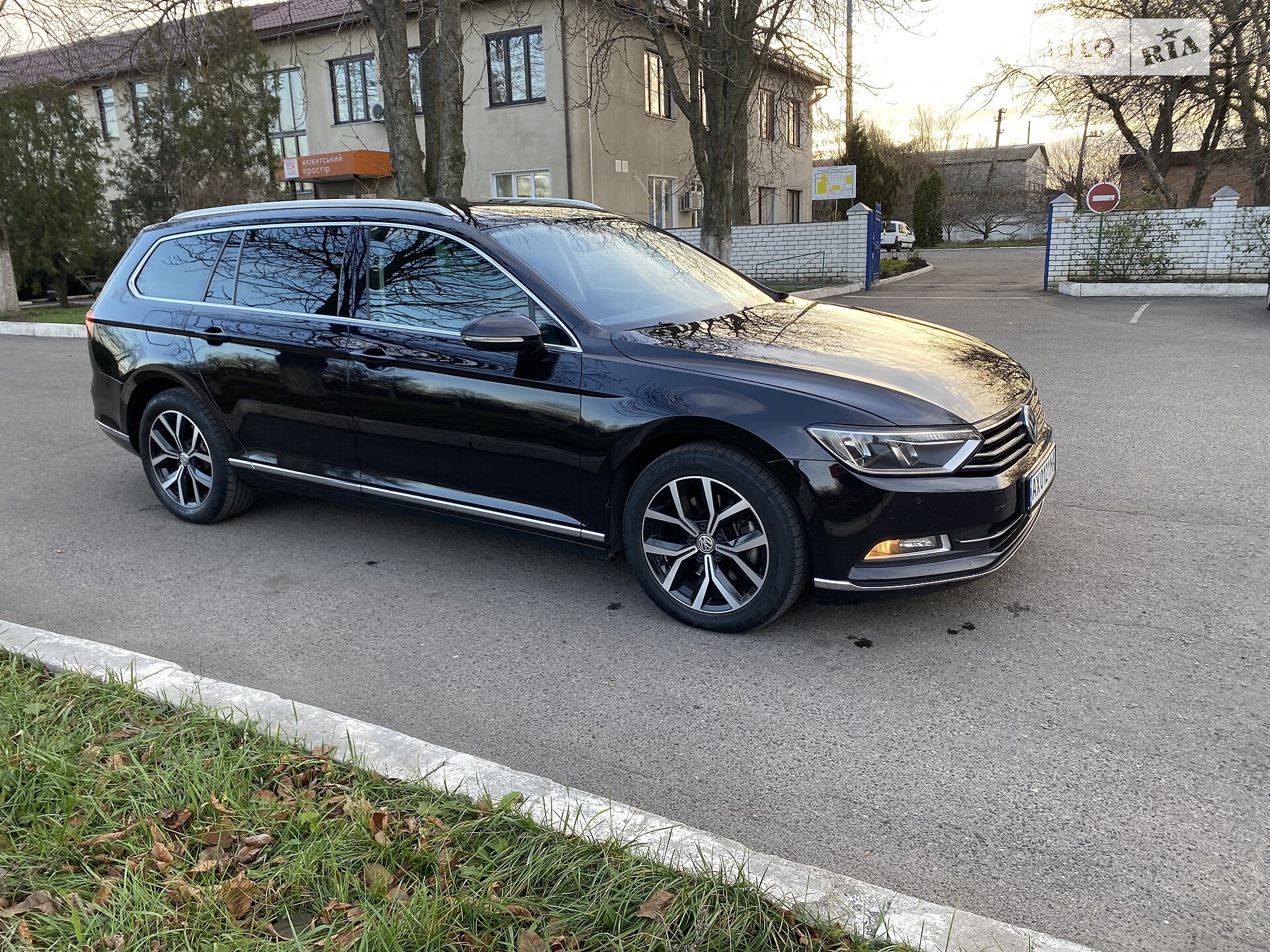 VOLKSWAGEN PASSAT 2017