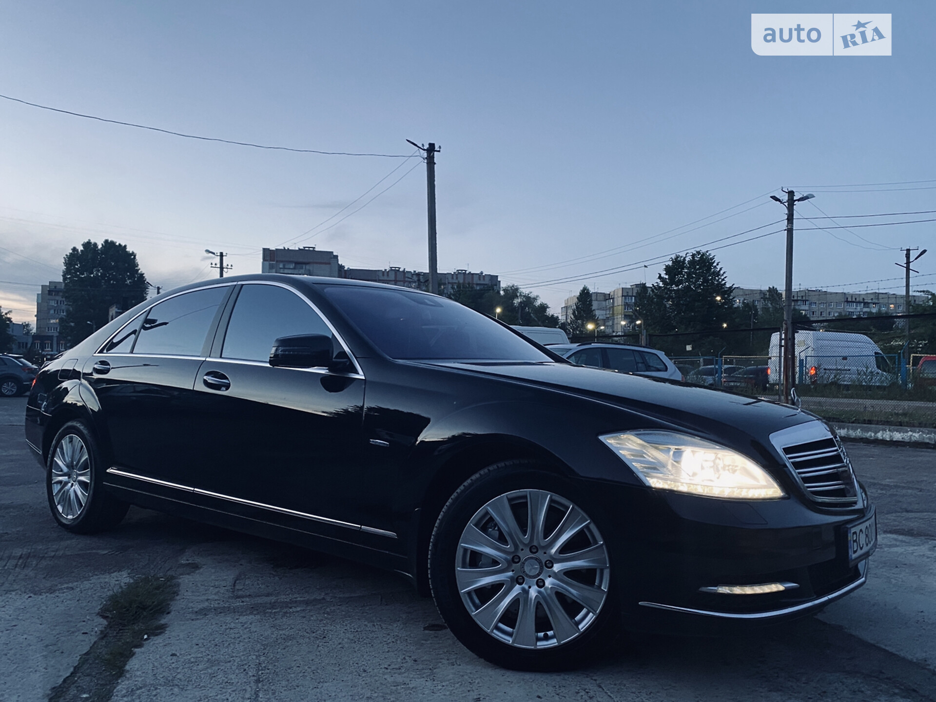 Mercedes-Benz S-Class 2011