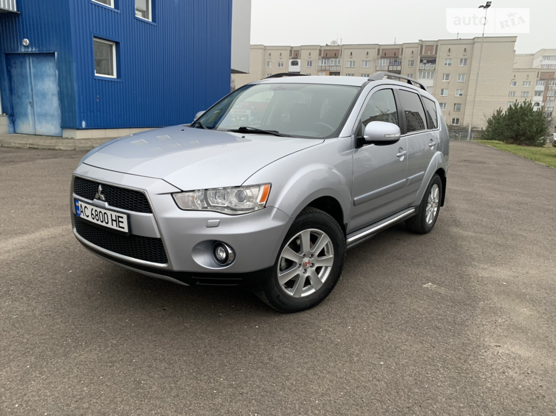 Головне фото звіту автомобіля MITSUBISHI OUTLANDER 2011
