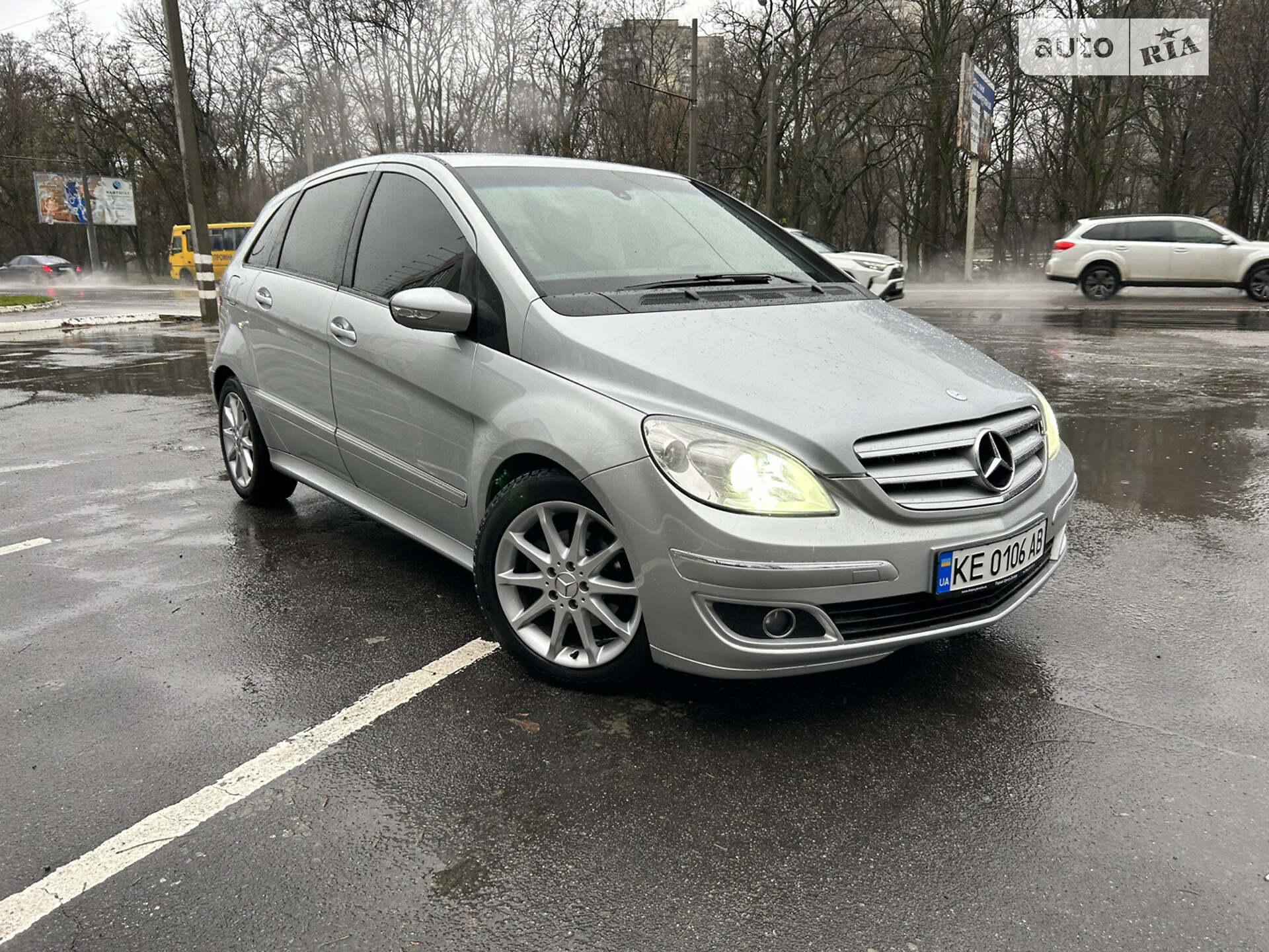 MERCEDES-BENZ B 200 2005