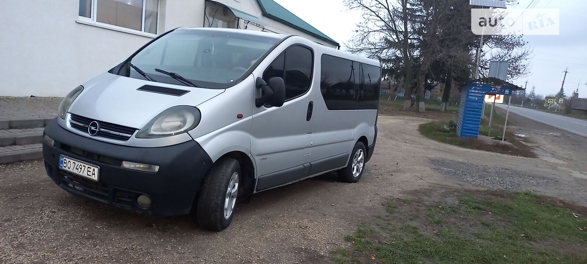 OPEL VIVARO 2004