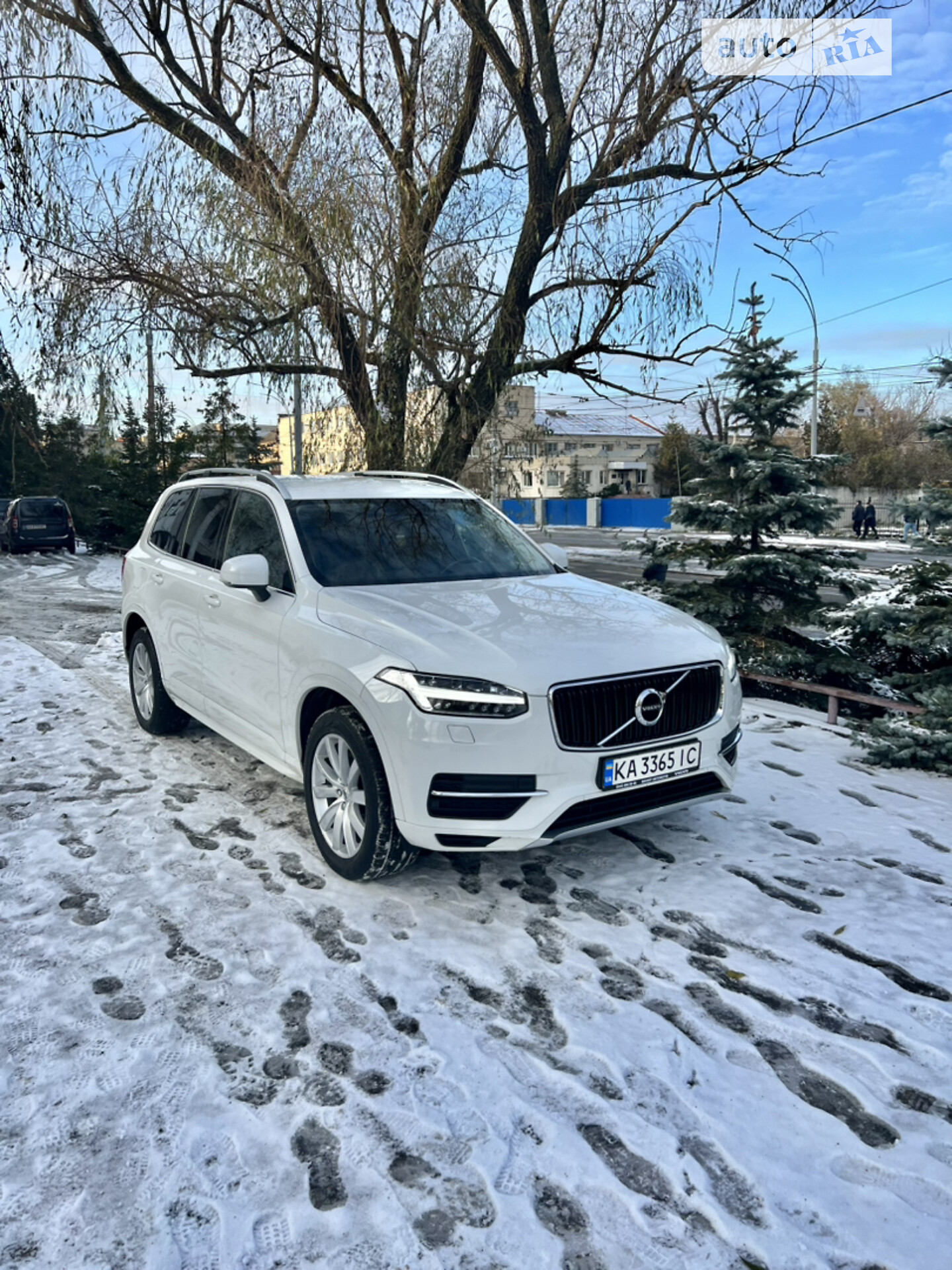 VOLVO XC90 2019