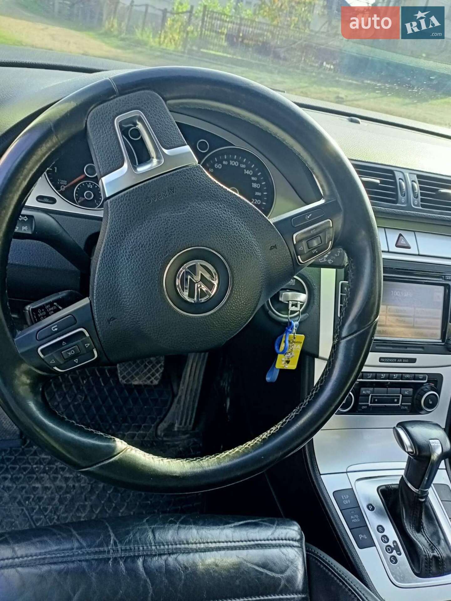 VOLKSWAGEN PASSAT 2010