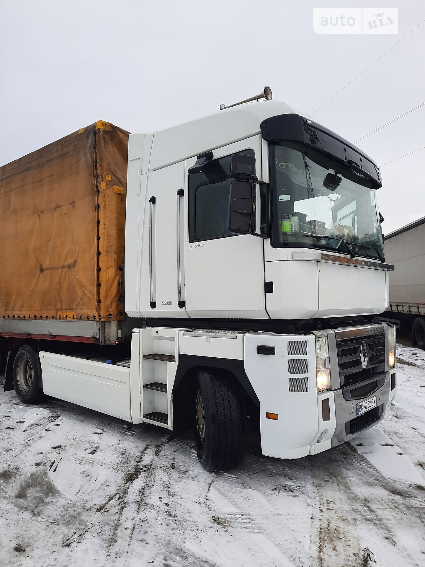 RENAULT MAGNUM 2012