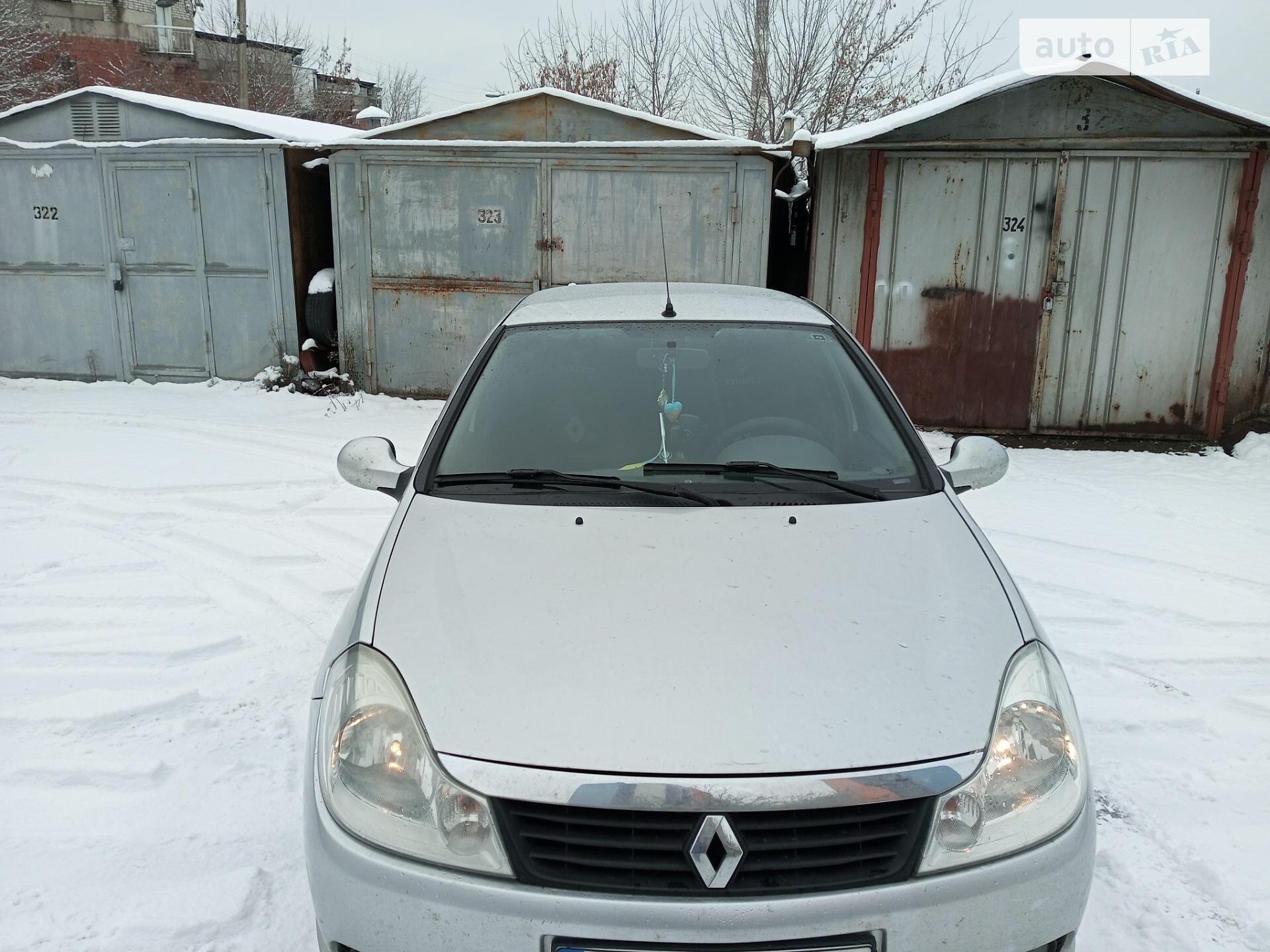 RENAULT CLIO SYMBOL 2010
